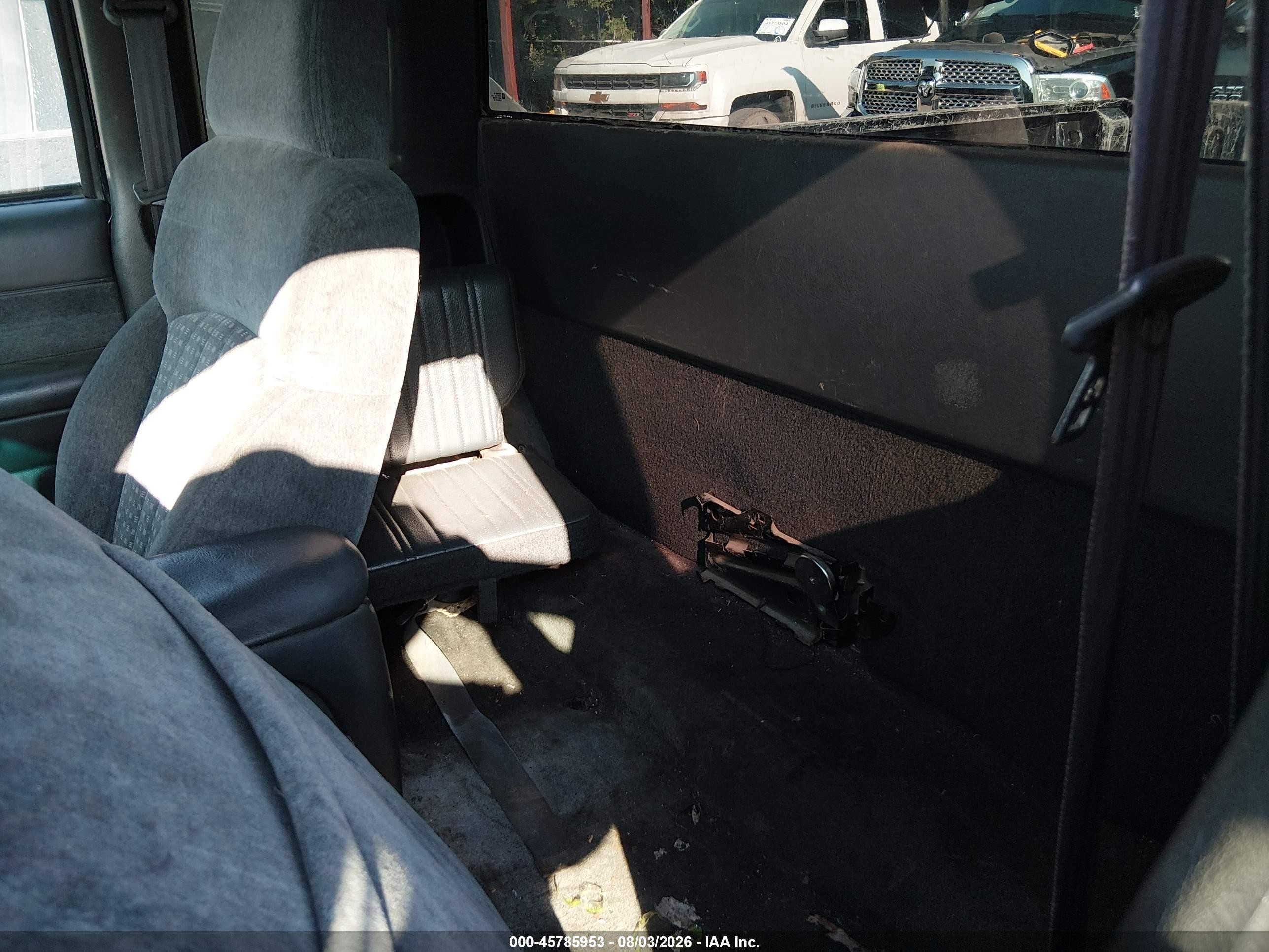 2000 Chevrolet S-10 Ls Черный vin: 1GCDT19W0Y8172693
