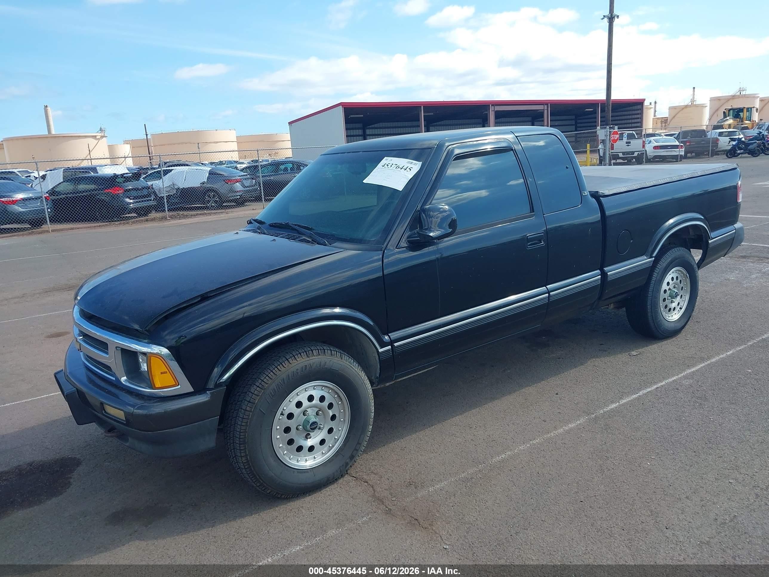 1994 Chevrolet S Truck S10 Black vin: 1GCDT19W3R8114658