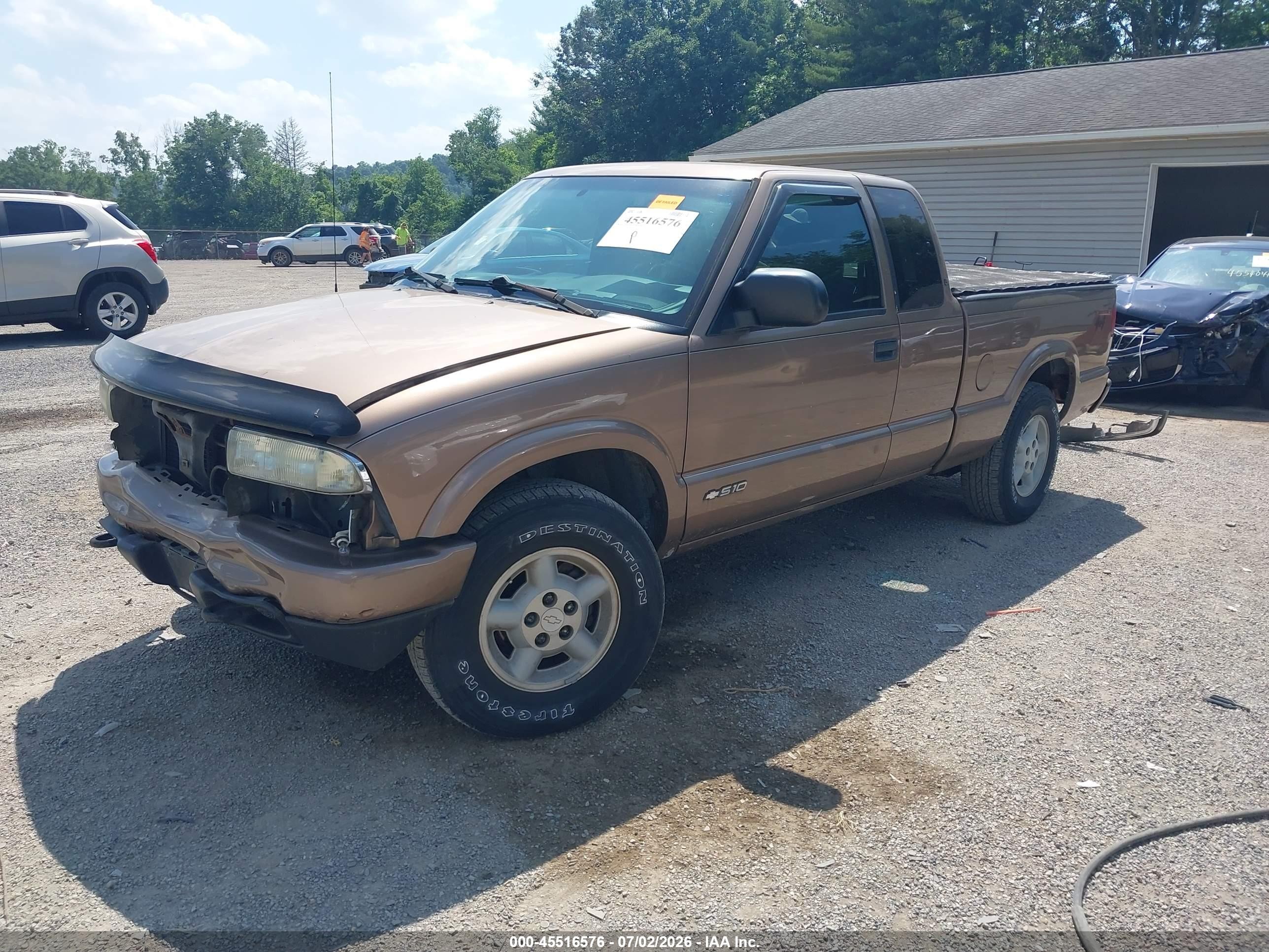 2002 Chevrolet S-10 Ls Коричневый vin: 1GCDT19W428116666