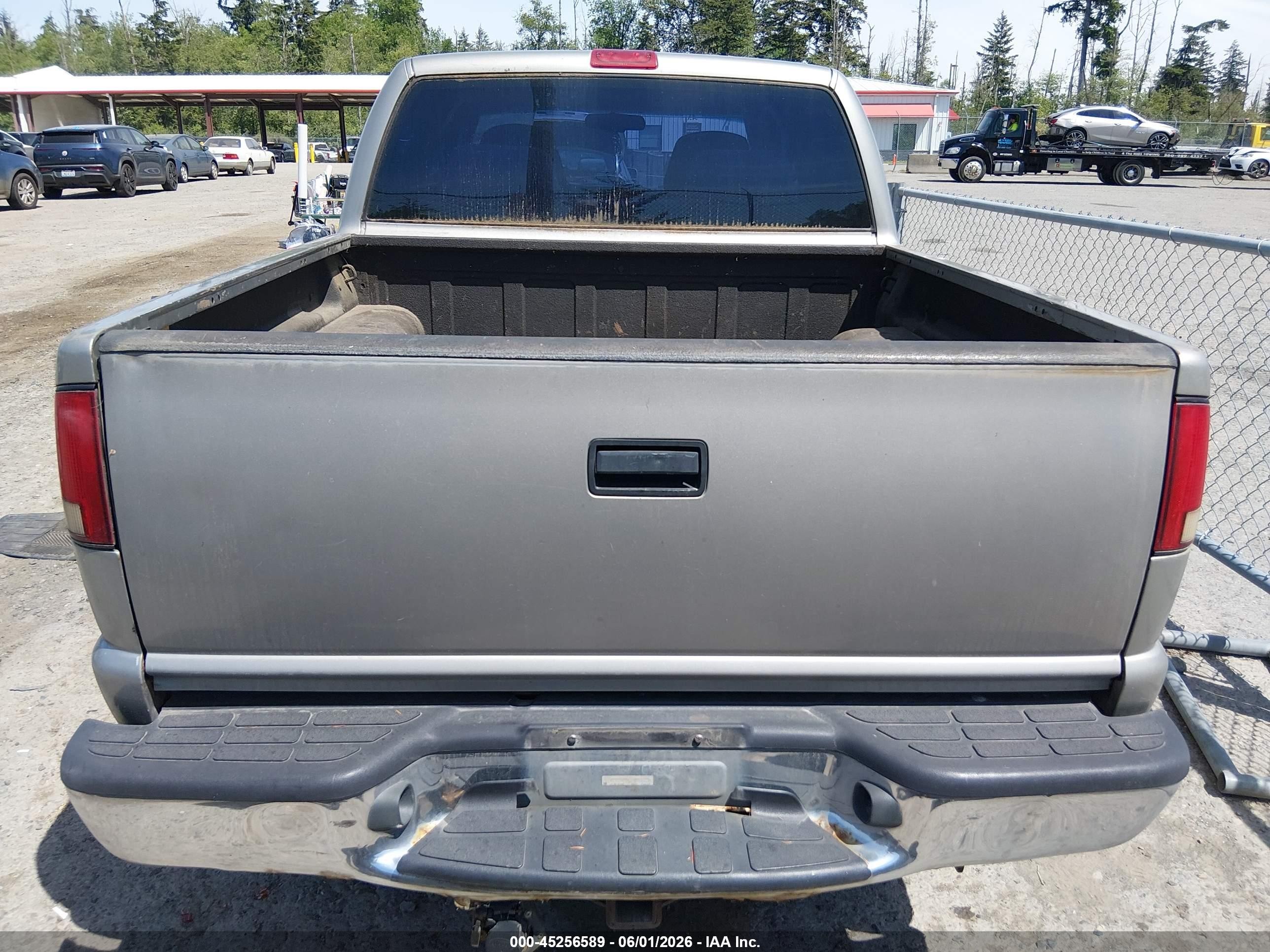 1999 Chevrolet S-10 Ls Tan vin: 1GCDT19W5XK152070