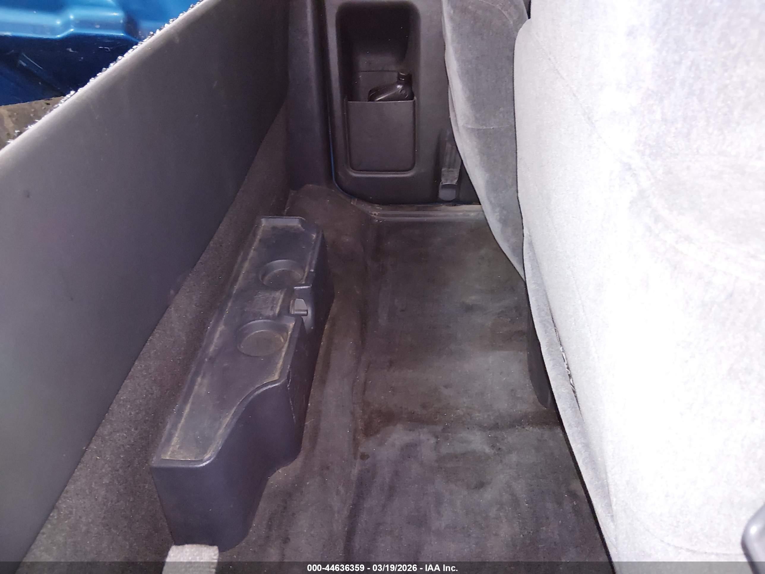 2000 Chevrolet S-10 Ls Blue vin: 1GCDT19W5Y8204182