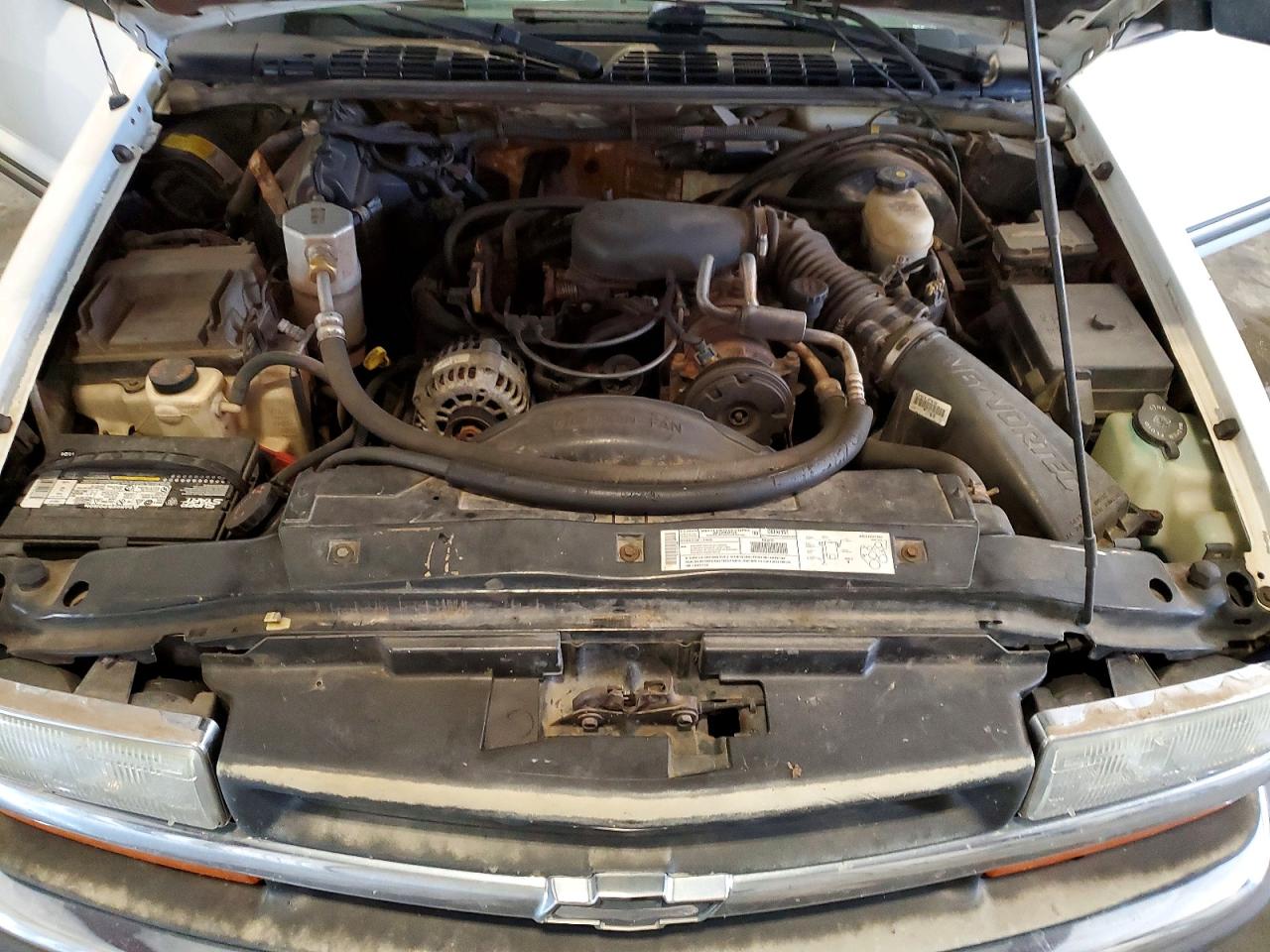 2001 Chevrolet S Truck S10 White vin: 1GCDT19W618182599