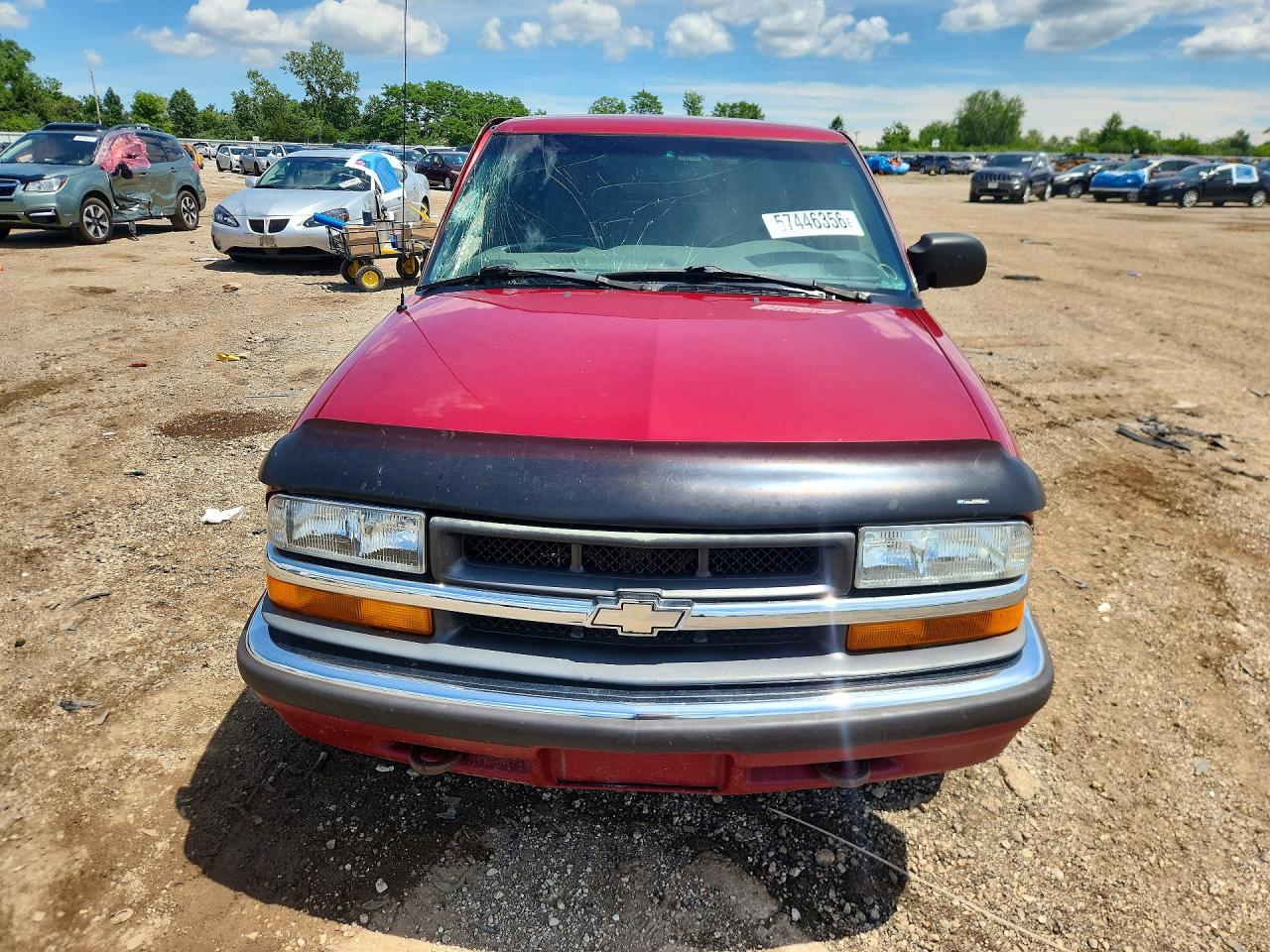 2001 Chevrolet S Truck S10 Red vin: 1GCDT19W618248679