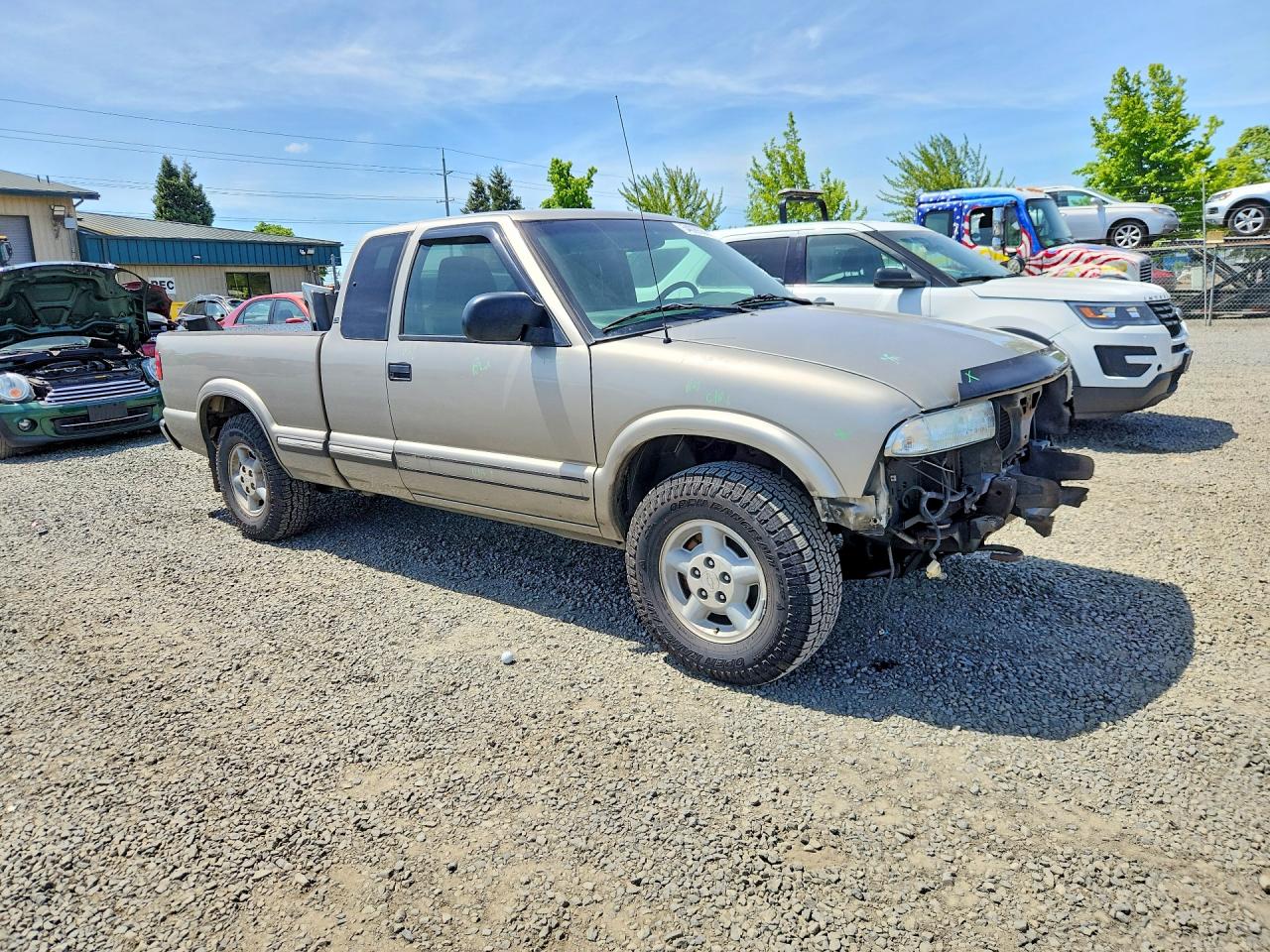 2002 Chevrolet S Truck S10 Silver vin: 1GCDT19W628263748