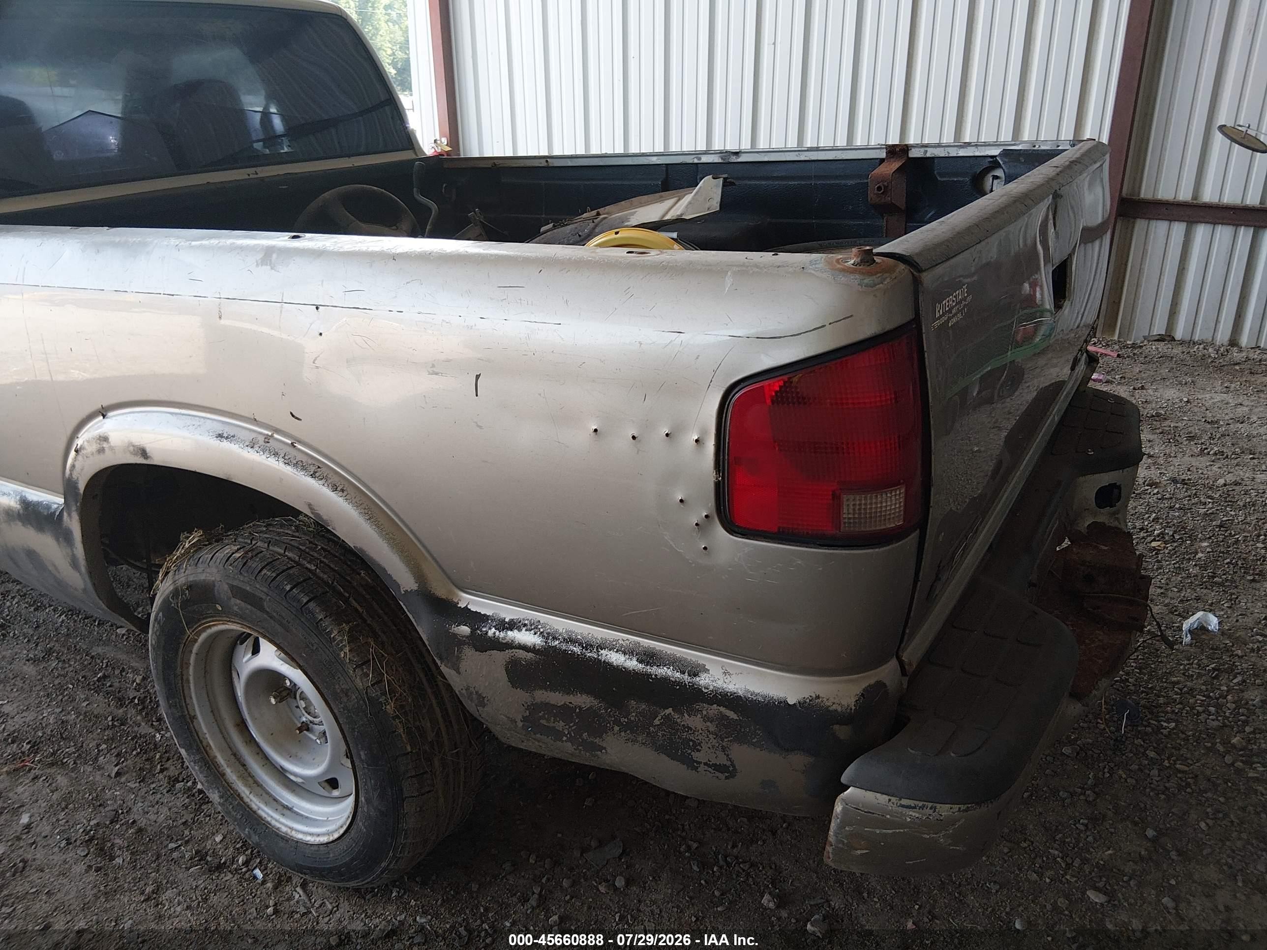1999 Chevrolet S-10 Ls Желто-коричневый vin: 1GCDT19X1X8161435