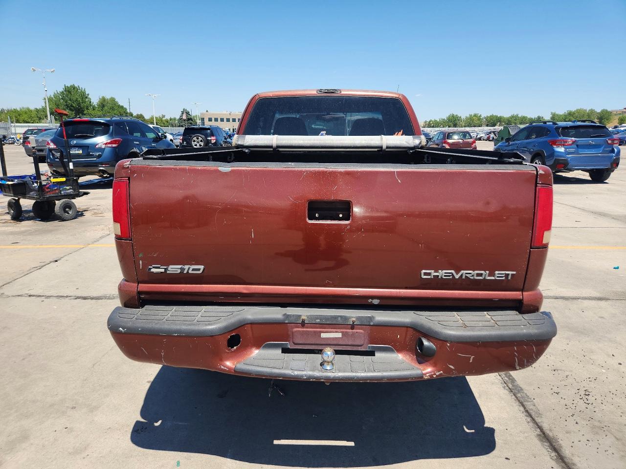 1998 Chevrolet S Truck S10 Burgundy vin: 1GCDT19X2W8117748