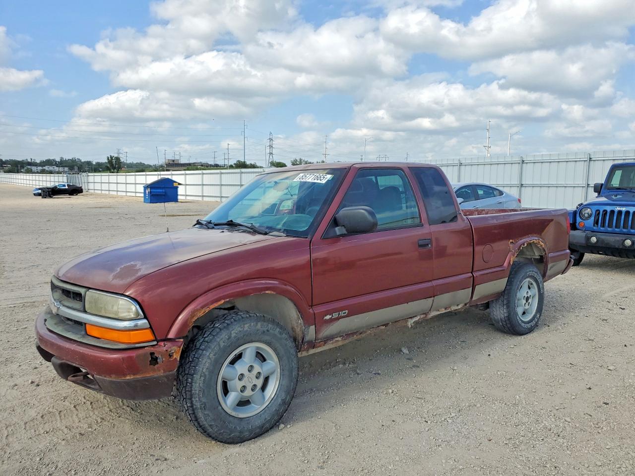 1998 Chevrolet S Truck S10 Burgundy vin: 1GCDT19X2WK169528