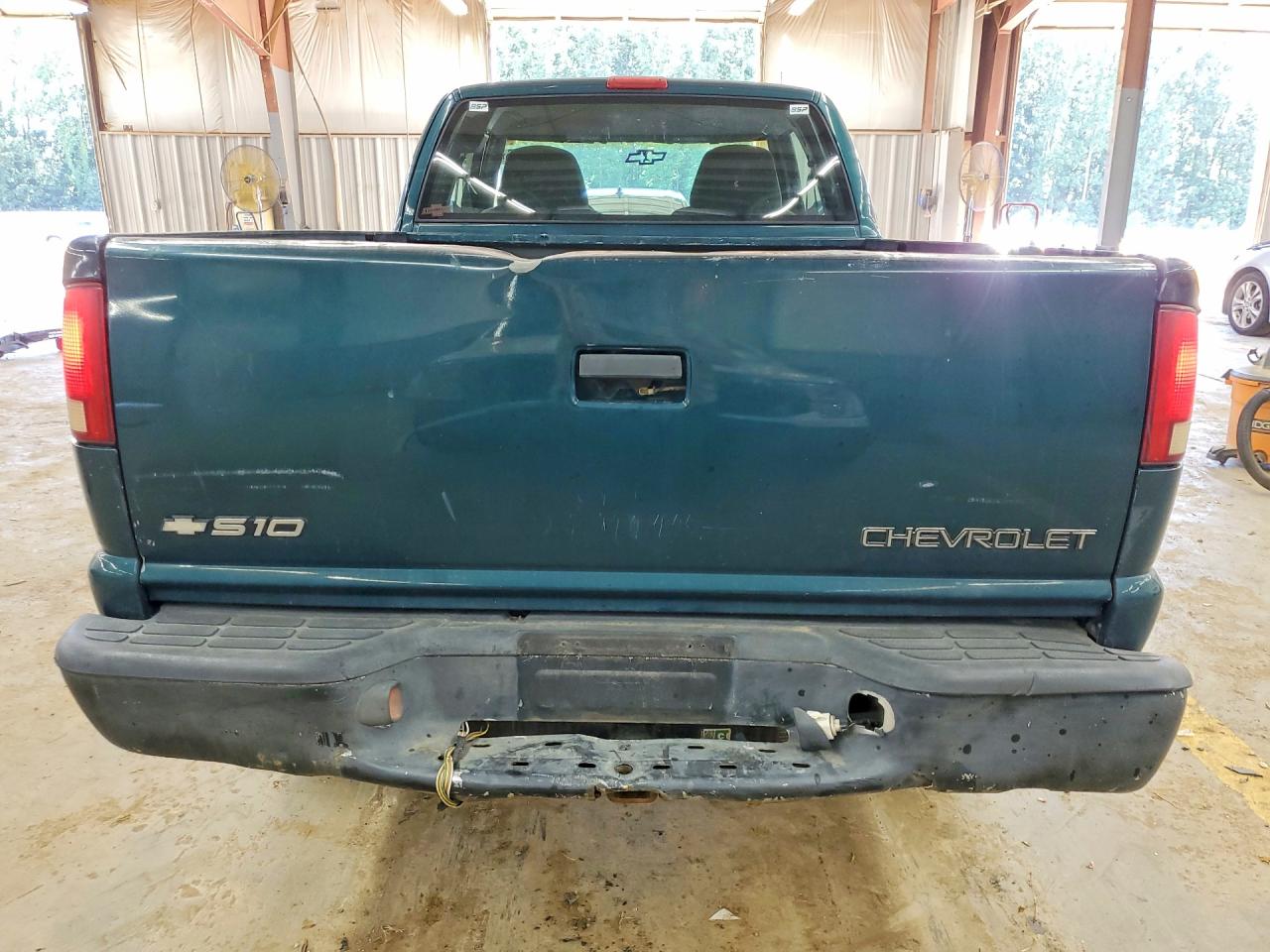 1998 Chevrolet S Truck S10 Green vin: 1GCDT19X3W8163976