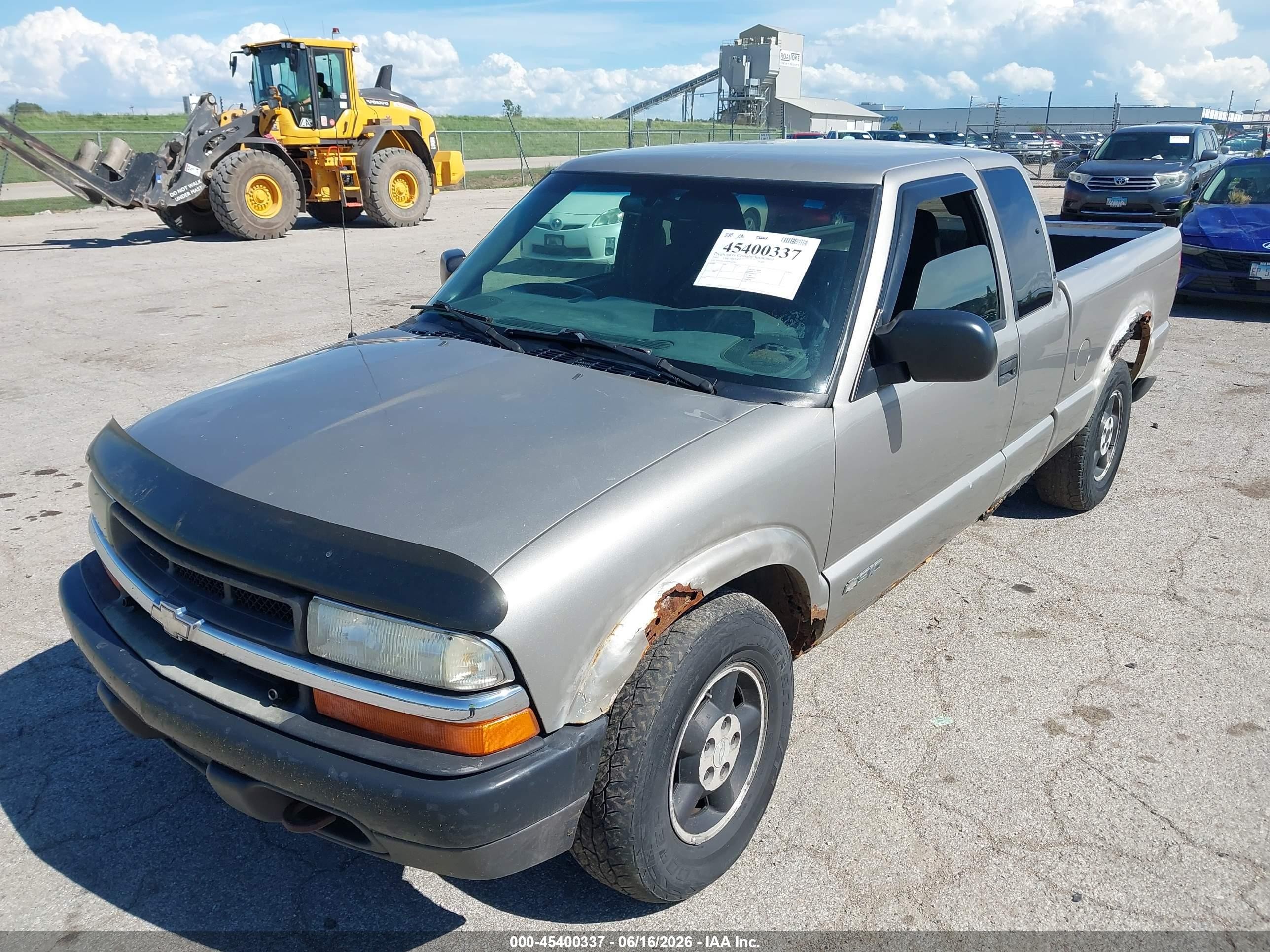 2003 Chevrolet S-10 Ls Gray vin: 1GCDT19X438162461