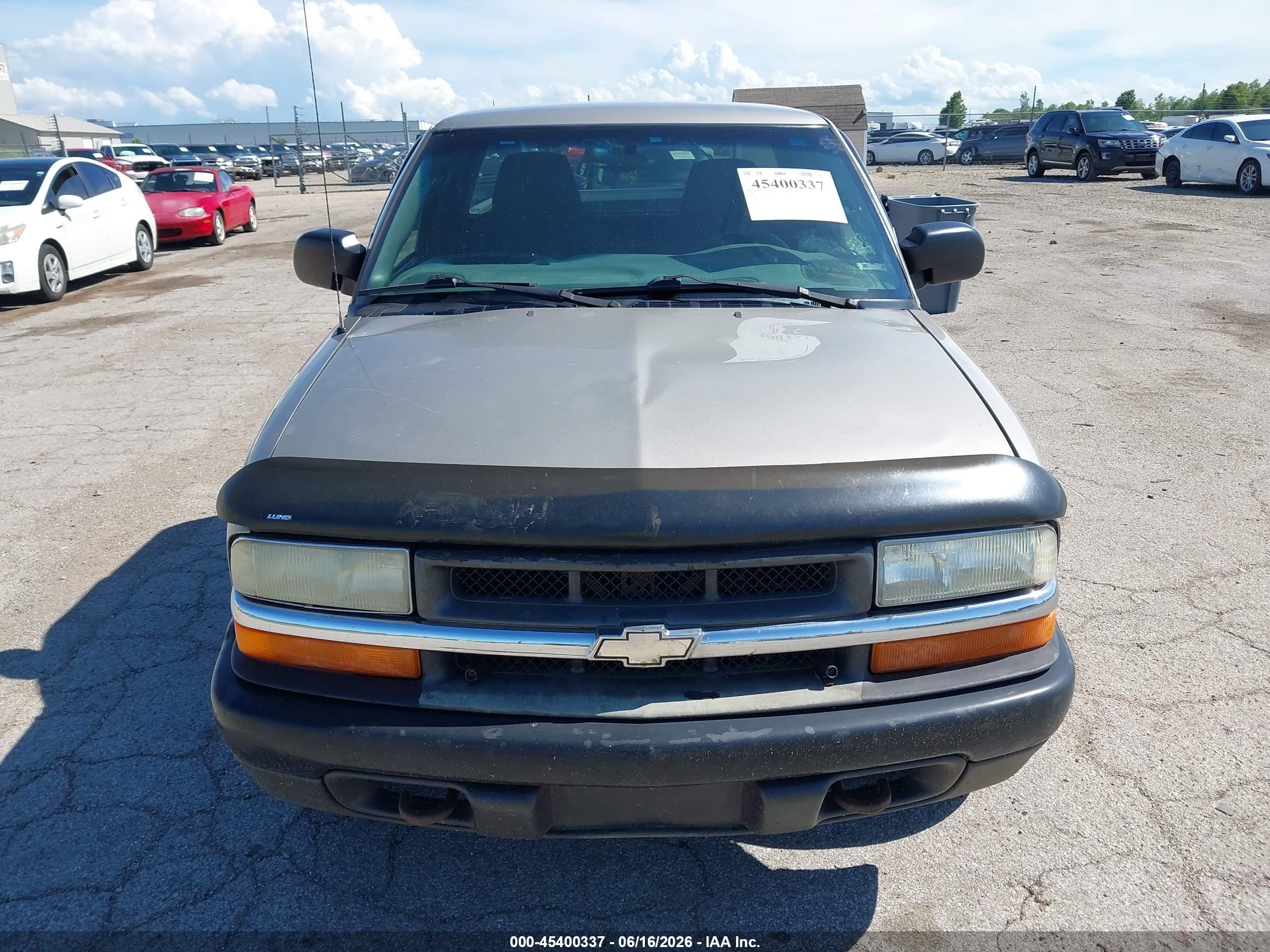 2003 Chevrolet S-10 Ls Gray vin: 1GCDT19X438162461