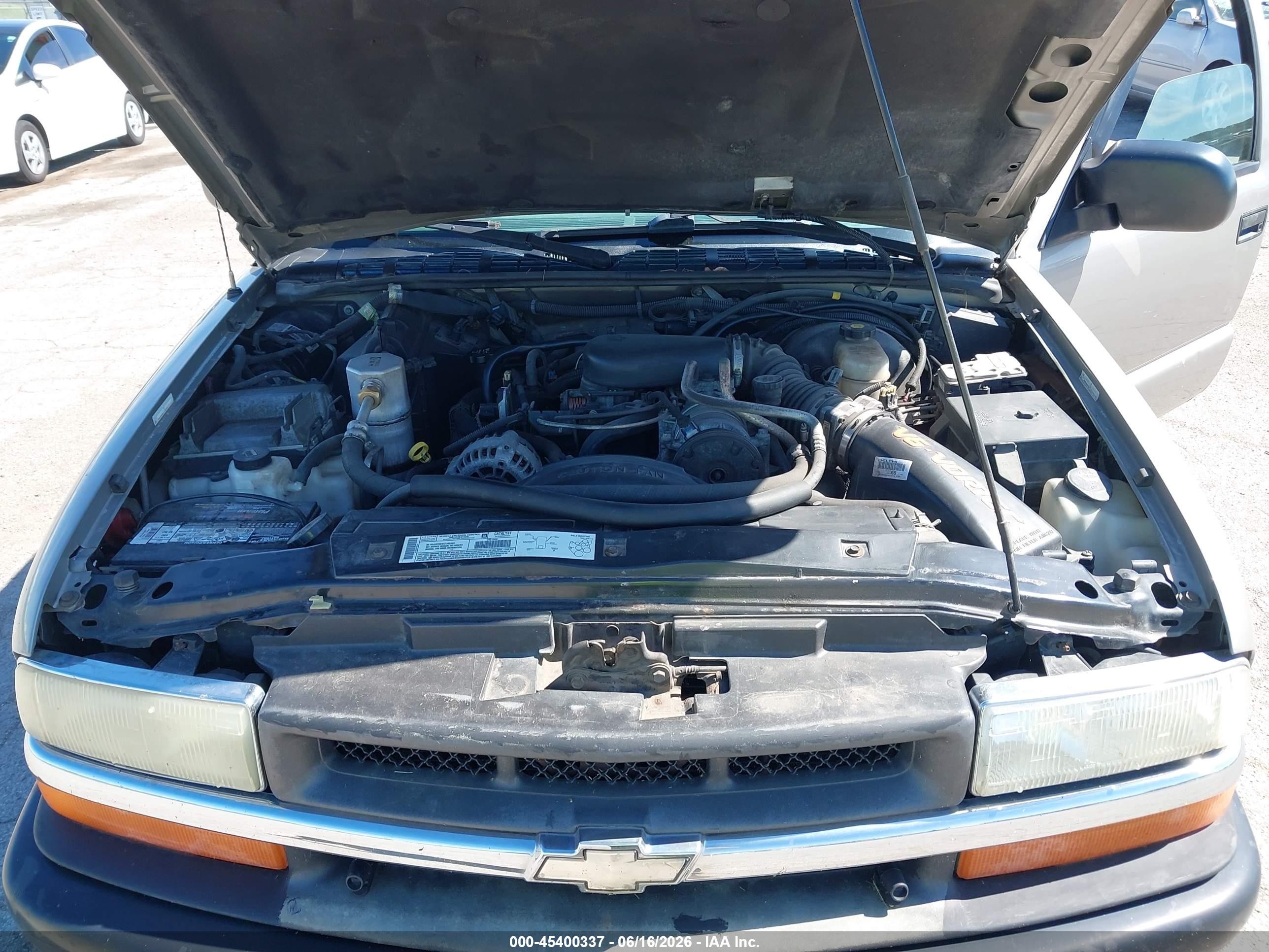 2003 Chevrolet S-10 Ls Gray vin: 1GCDT19X438162461