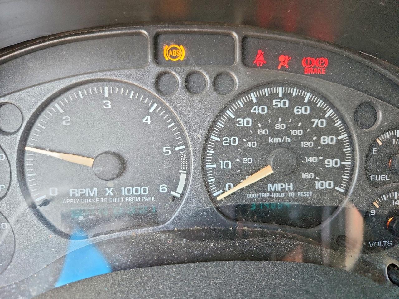 2003 Chevrolet S Truck S10 Red vin: 1GCDT19X438256940
