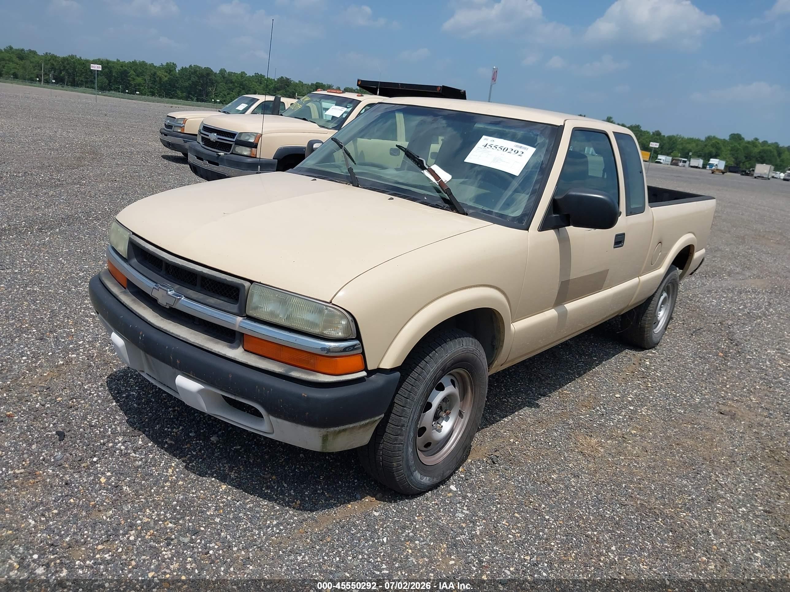 2003 Chevrolet S-10   Beige vin: 1GCDT19X538241816