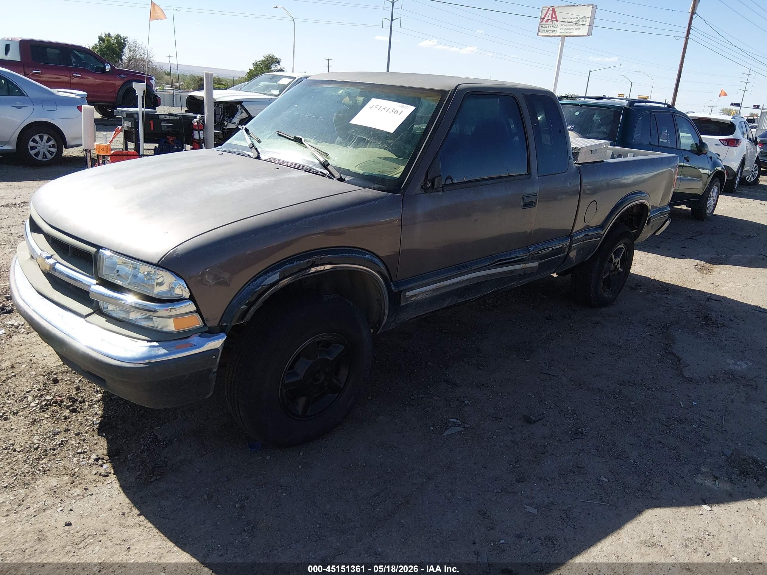 1998 Chevrolet S-10 Ls Brown vin: 1GCDT19X9W8138841