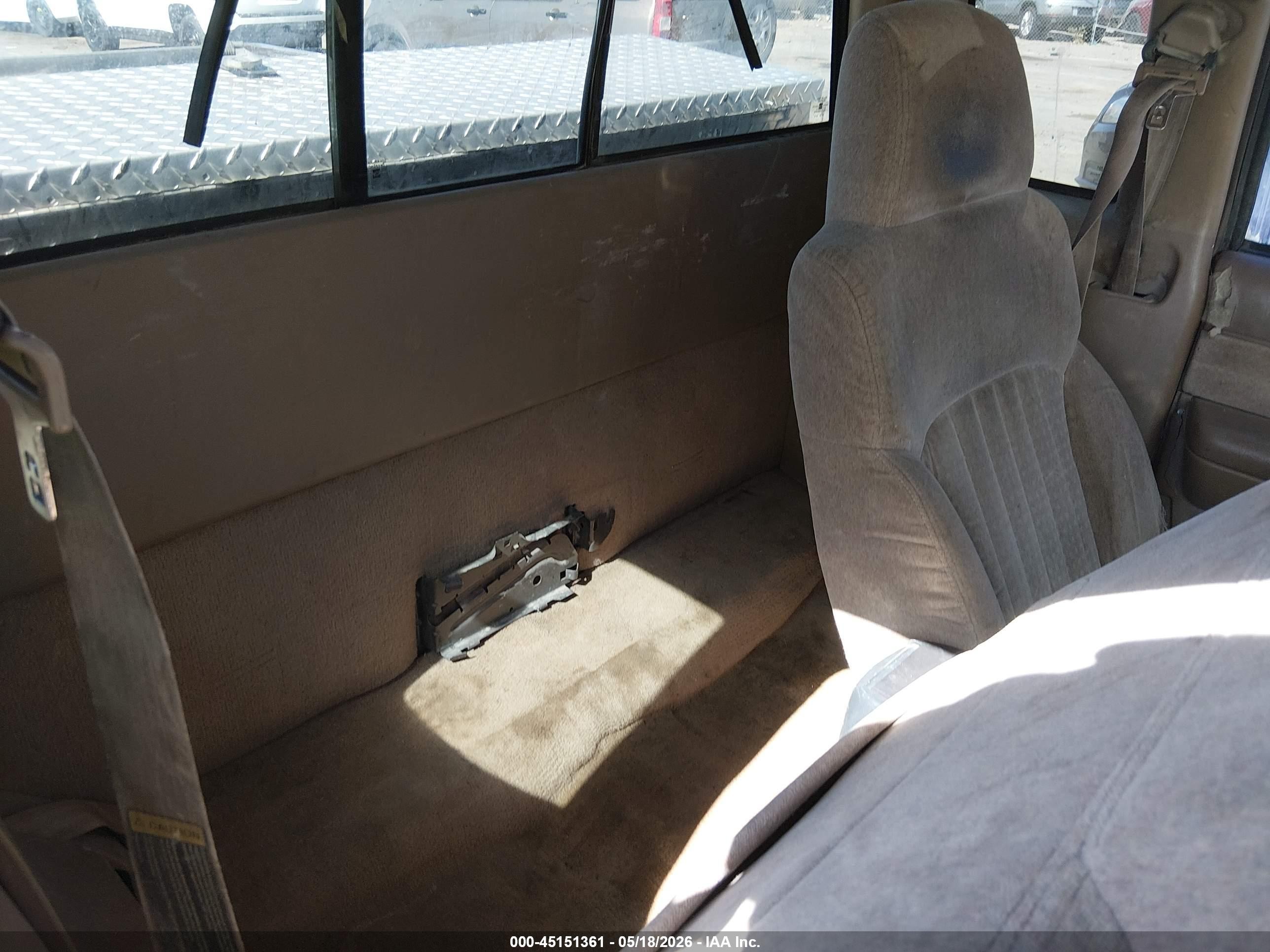 1998 Chevrolet S-10 Ls Brown vin: 1GCDT19X9W8138841