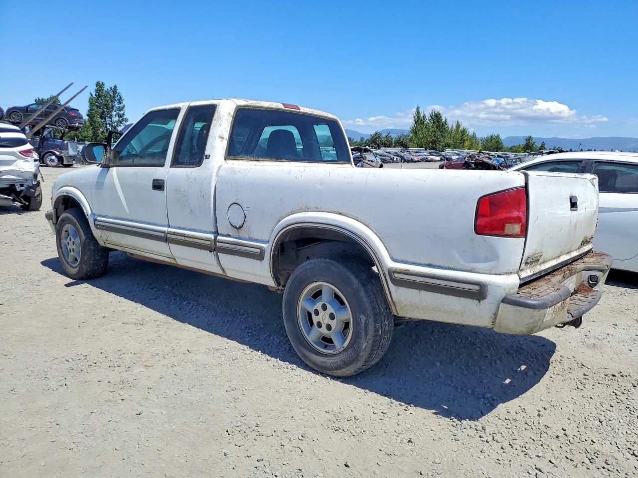 1999 Chevrolet S Truck S10 White vin: 1GCDT19XXXK155393