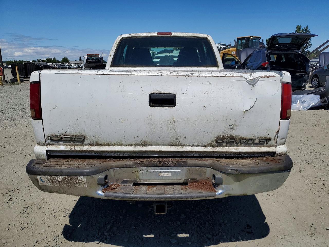 1999 Chevrolet S Truck S10 White vin: 1GCDT19XXXK155393