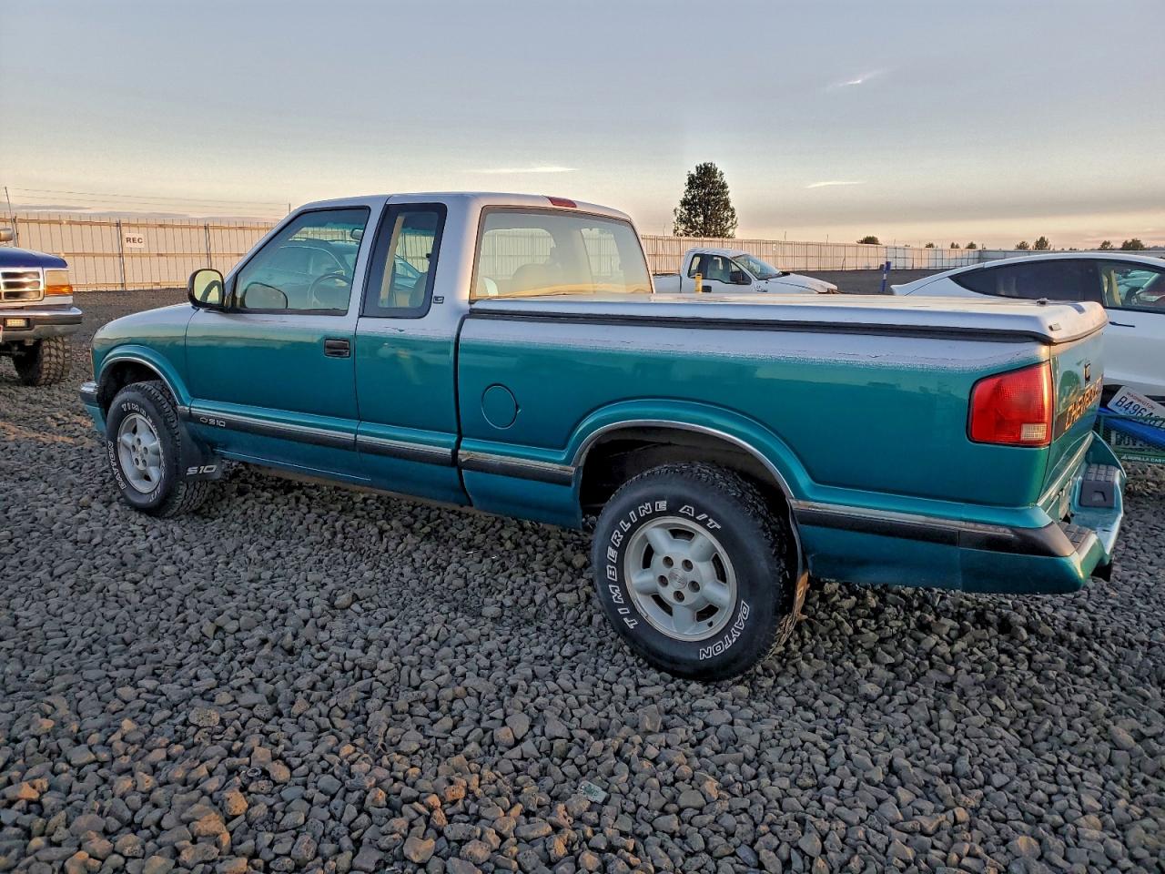 1995 Chevrolet S Truck S10 Green vin: 1GCDT19Z0S8192282