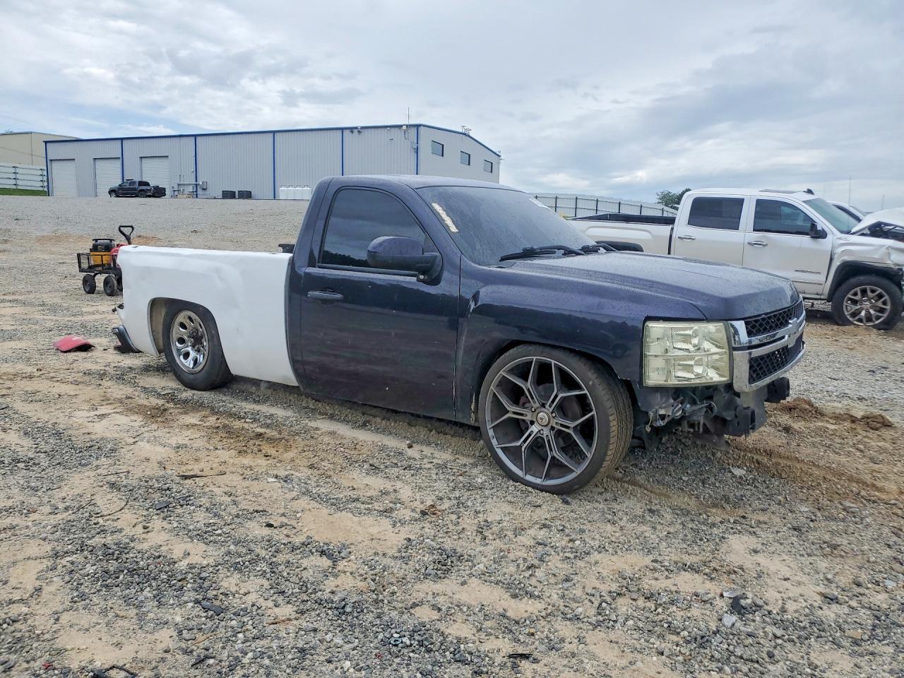 2008 Chevrolet Silverado White vin: 1GCEC14088Z229014