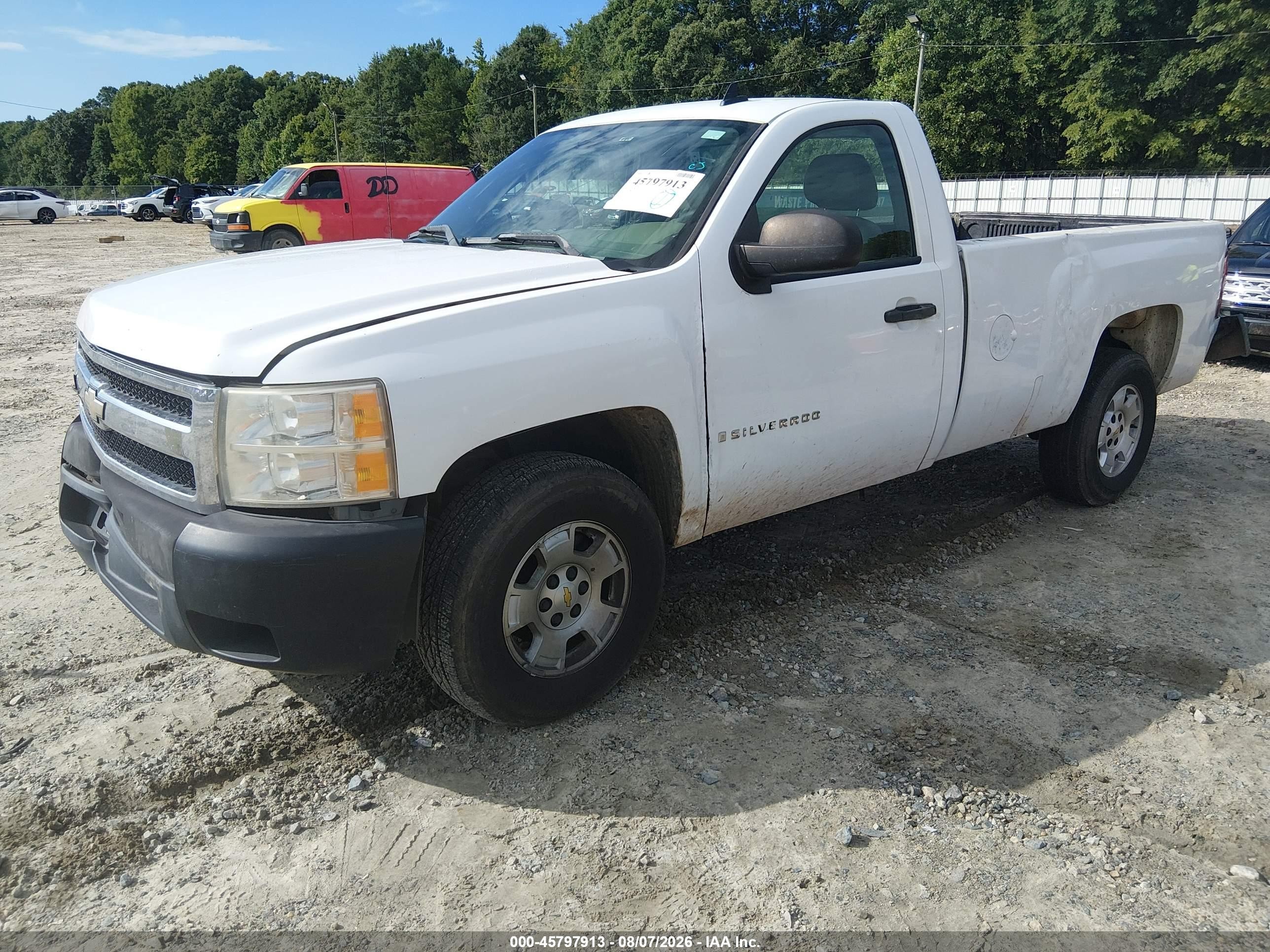 2008 Chevrolet Silverado 1500 Work Truck White vin: 1GCEC14C08E119463
