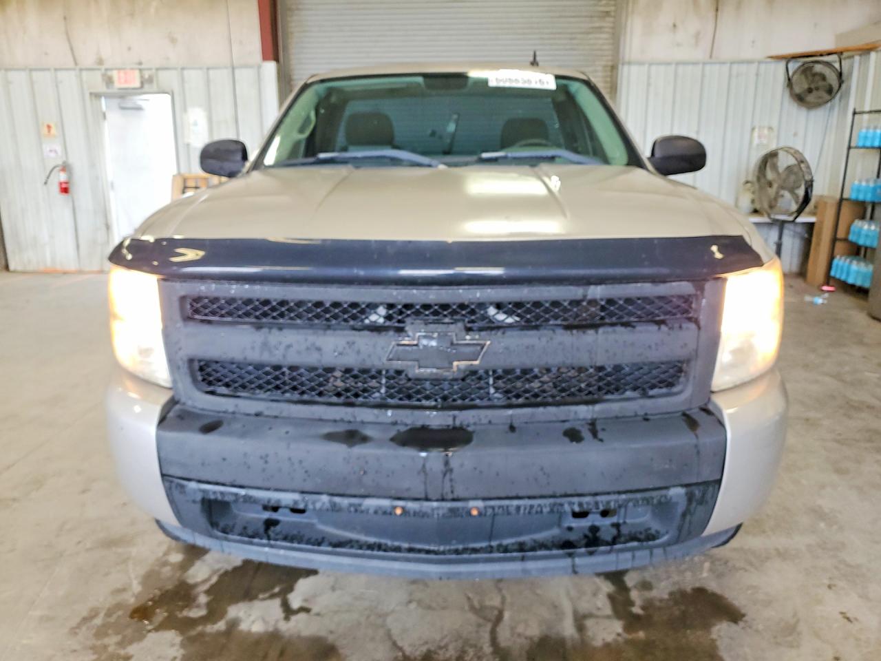 2008 Chevrolet Silverado C1500 Серебряный vin: 1GCEC14C08Z200262