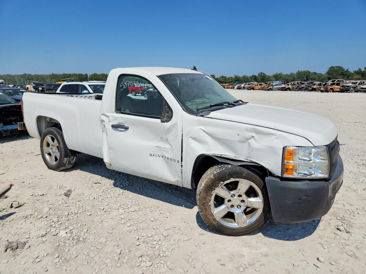 2008 Chevrolet Silverado C1500 White vin: 1GCEC14C08Z272904