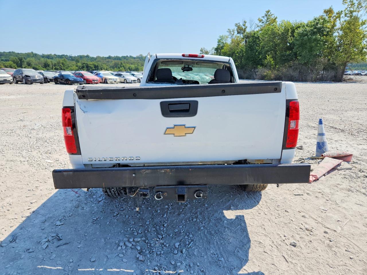 2008 Chevrolet Silverado C1500 White vin: 1GCEC14C08Z272904