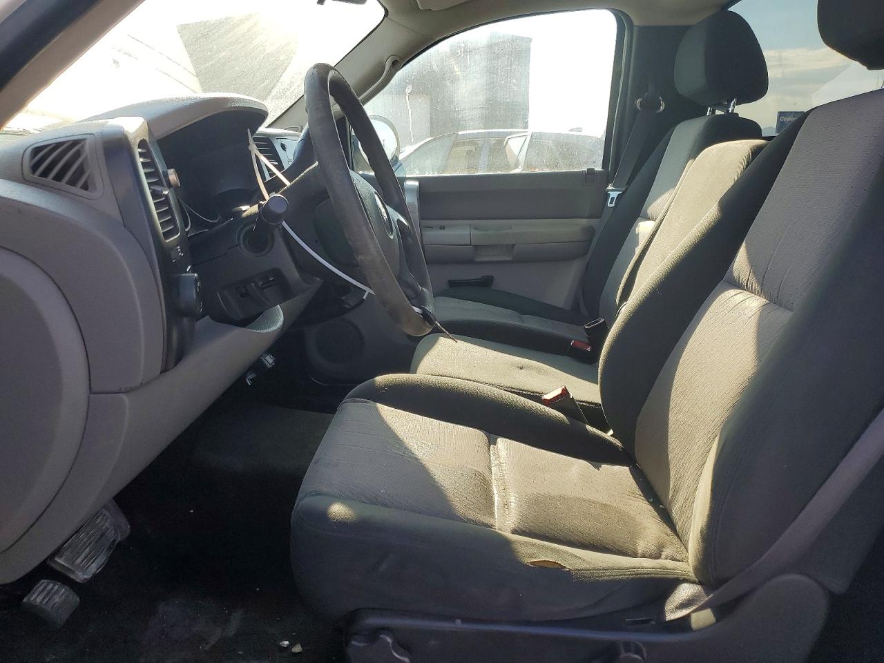 2007 Chevrolet Silverado C1500 White vin: 1GCEC14C27E549039
