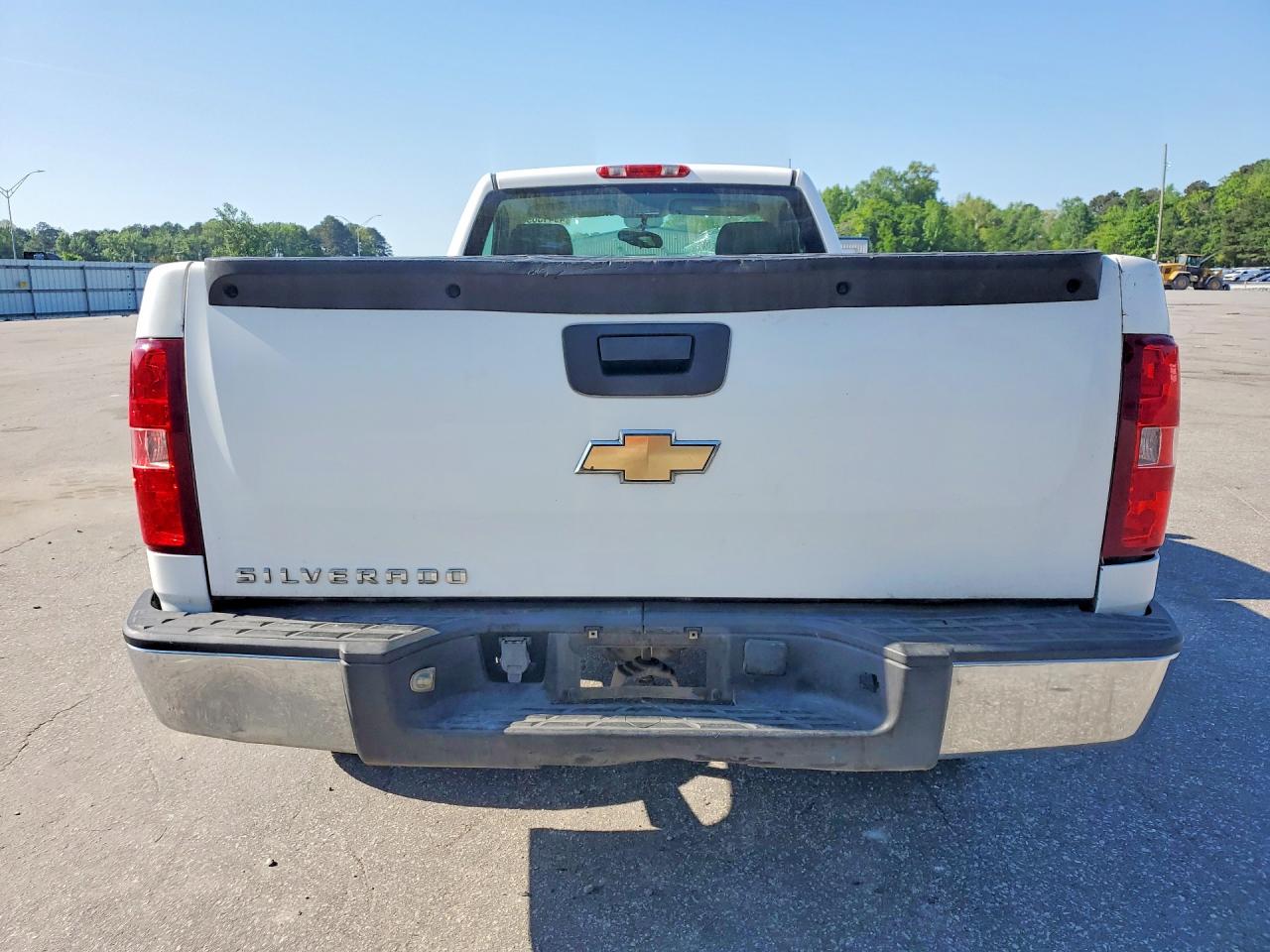 2007 Chevrolet Silverado C1500 White vin: 1GCEC14C27Z539569