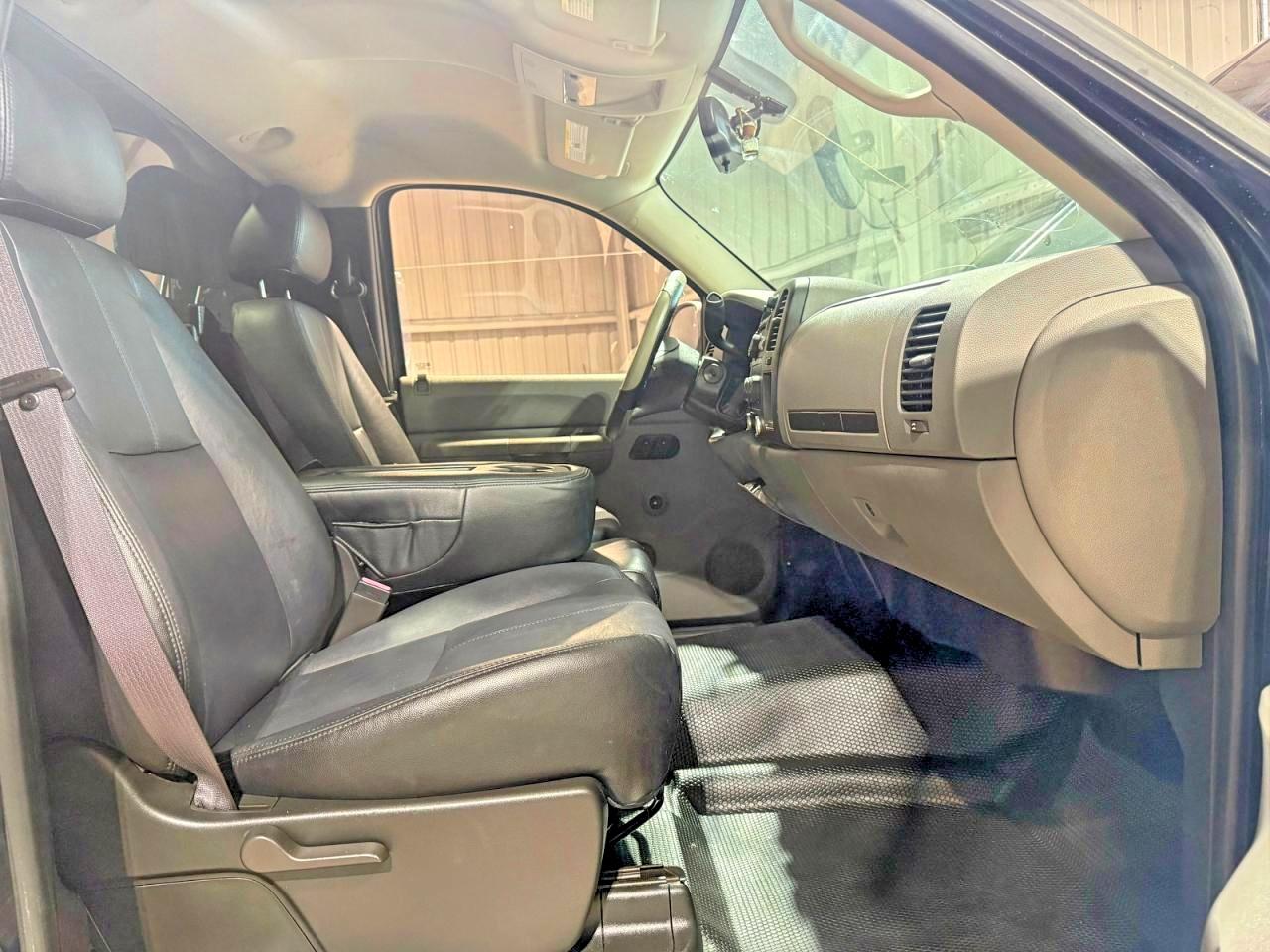 2008 Chevrolet Silverado C1500 Black vin: 1GCEC14C28Z204734