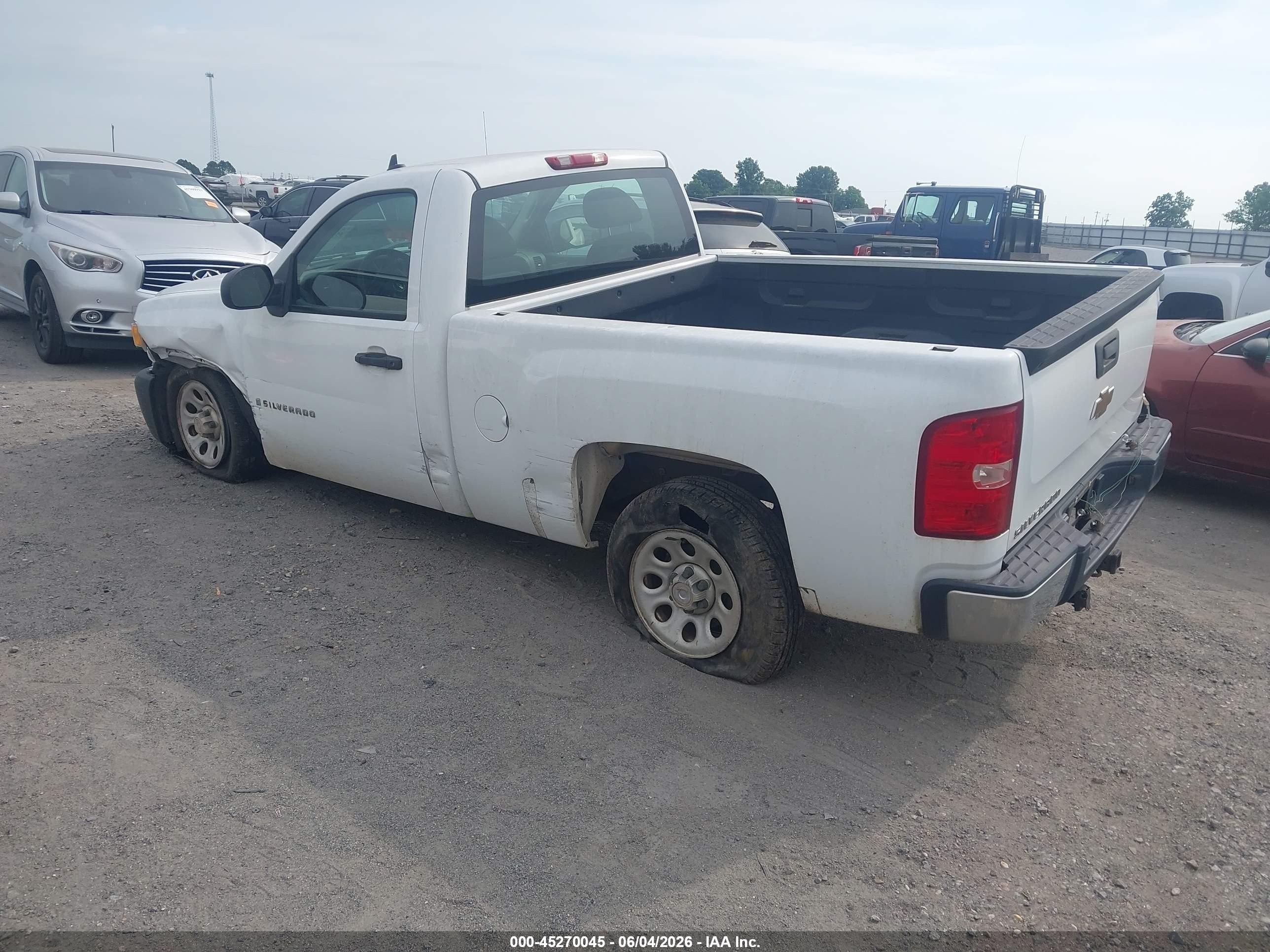 2007 Chevrolet Silverado 1500 Work Truck White vin: 1GCEC14C37Z555084