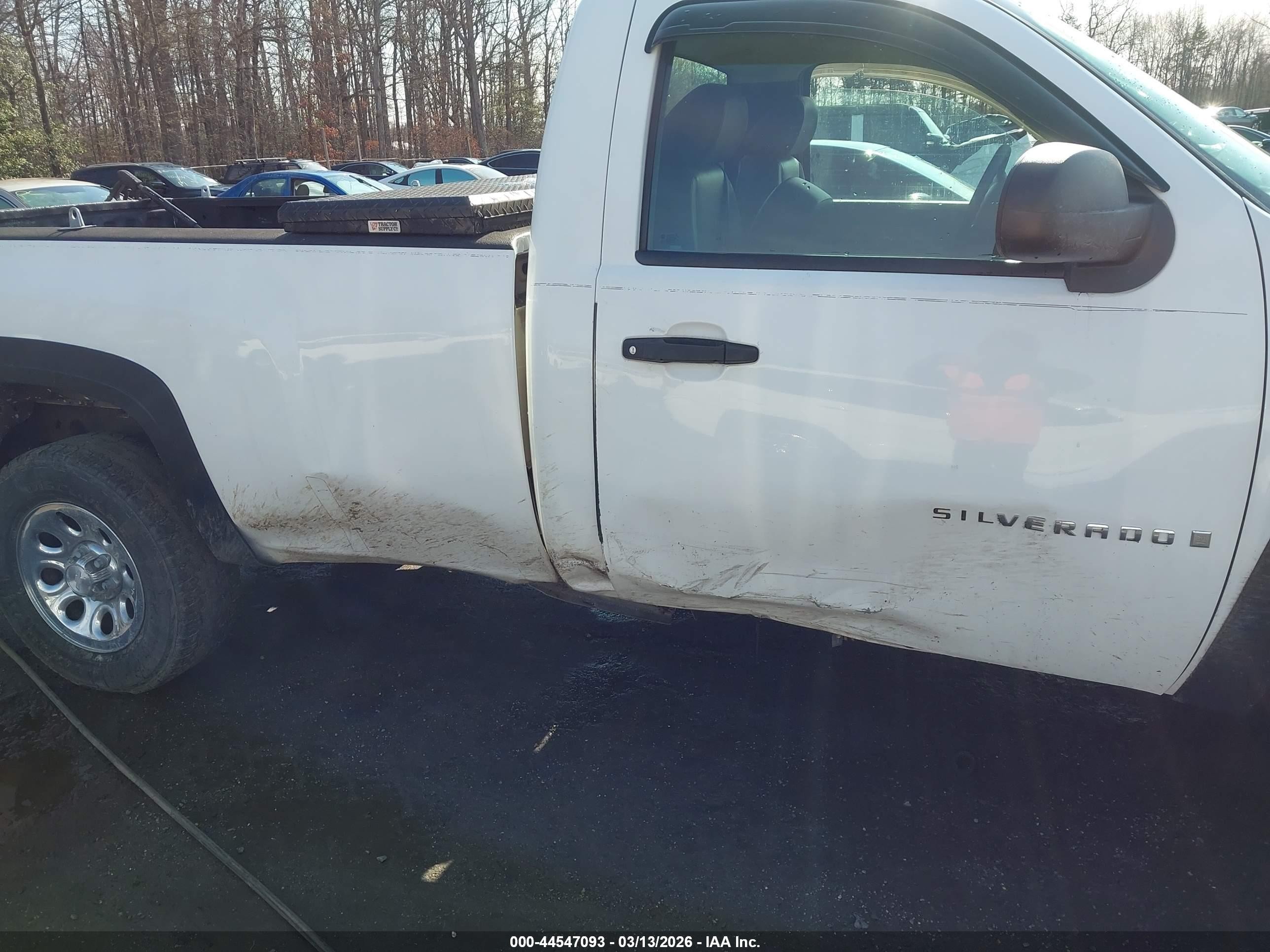 2007 Chevrolet Silverado 1500 Work Truck White vin: 1GCEC14C57Z545365