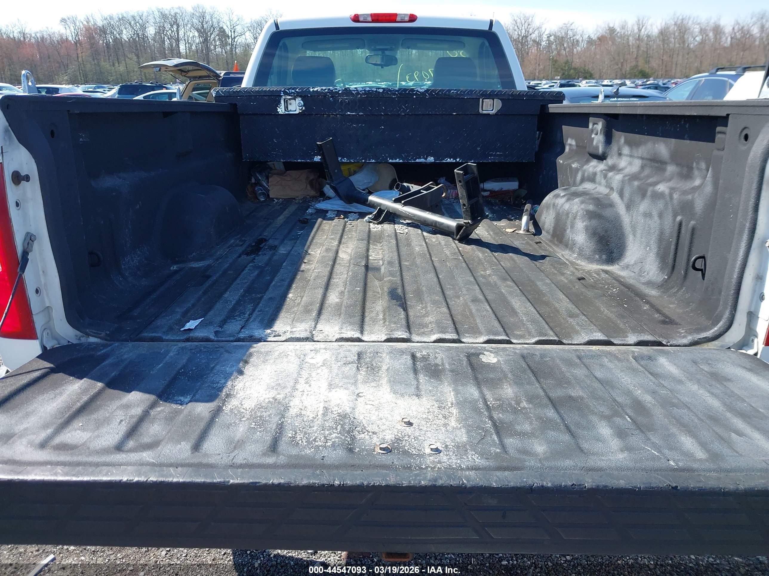 2007 Chevrolet Silverado 1500 Work Truck White vin: 1GCEC14C57Z545365
