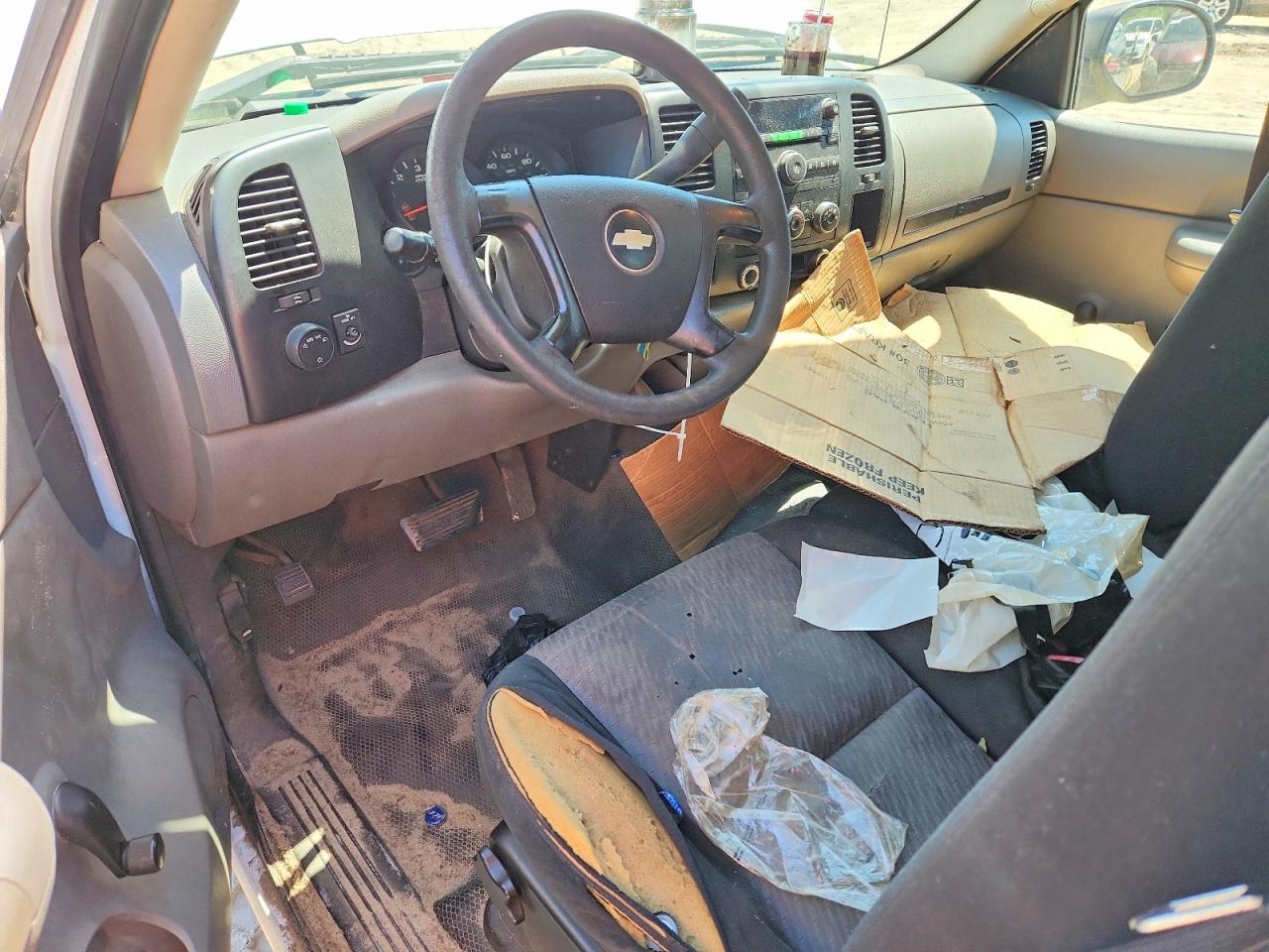 2009 Chevrolet Silverado C1500 White vin: 1GCEC14C59Z187252