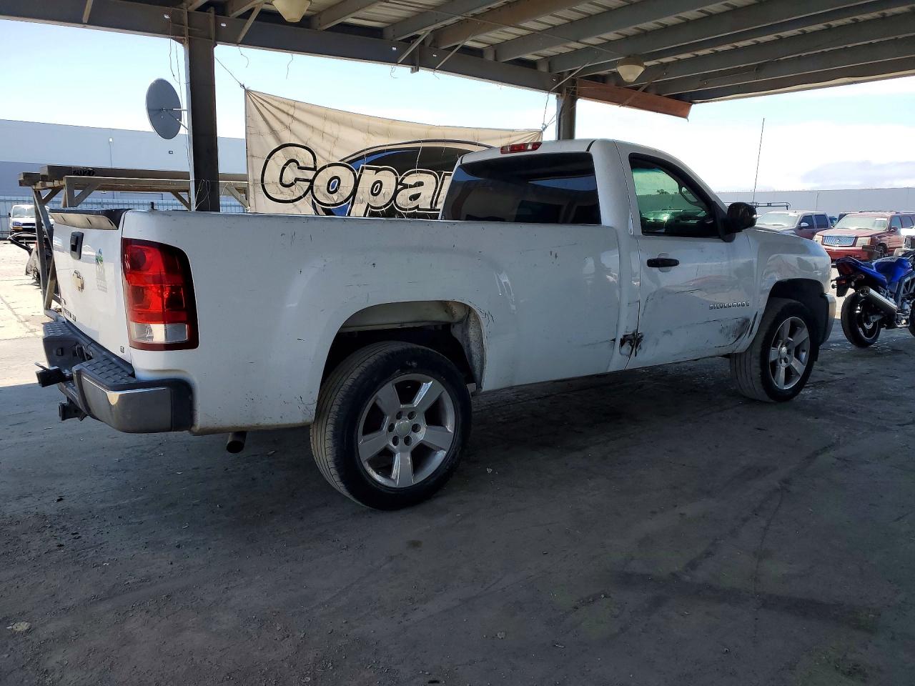 2007 Chevrolet Silverado C1500 White vin: 1GCEC14C77Z517325