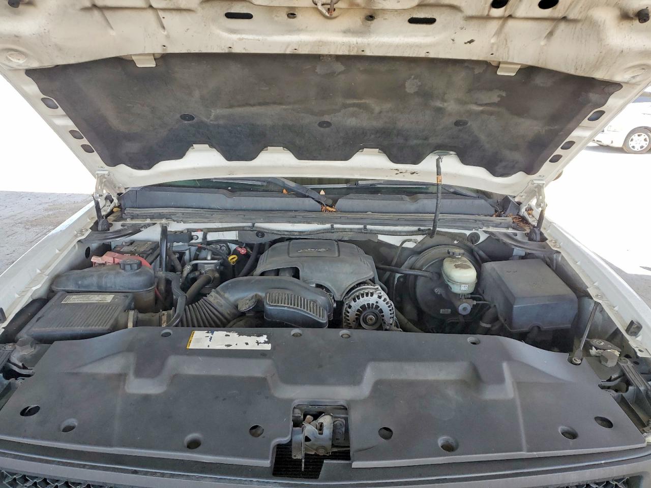 2007 Chevrolet Silverado C1500 White vin: 1GCEC14C77Z517325