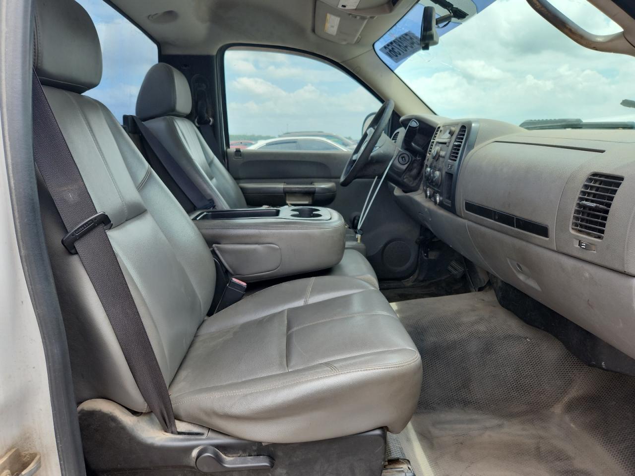 2008 Chevrolet Silverado C1500 Белый vin: 1GCEC14C98Z317015