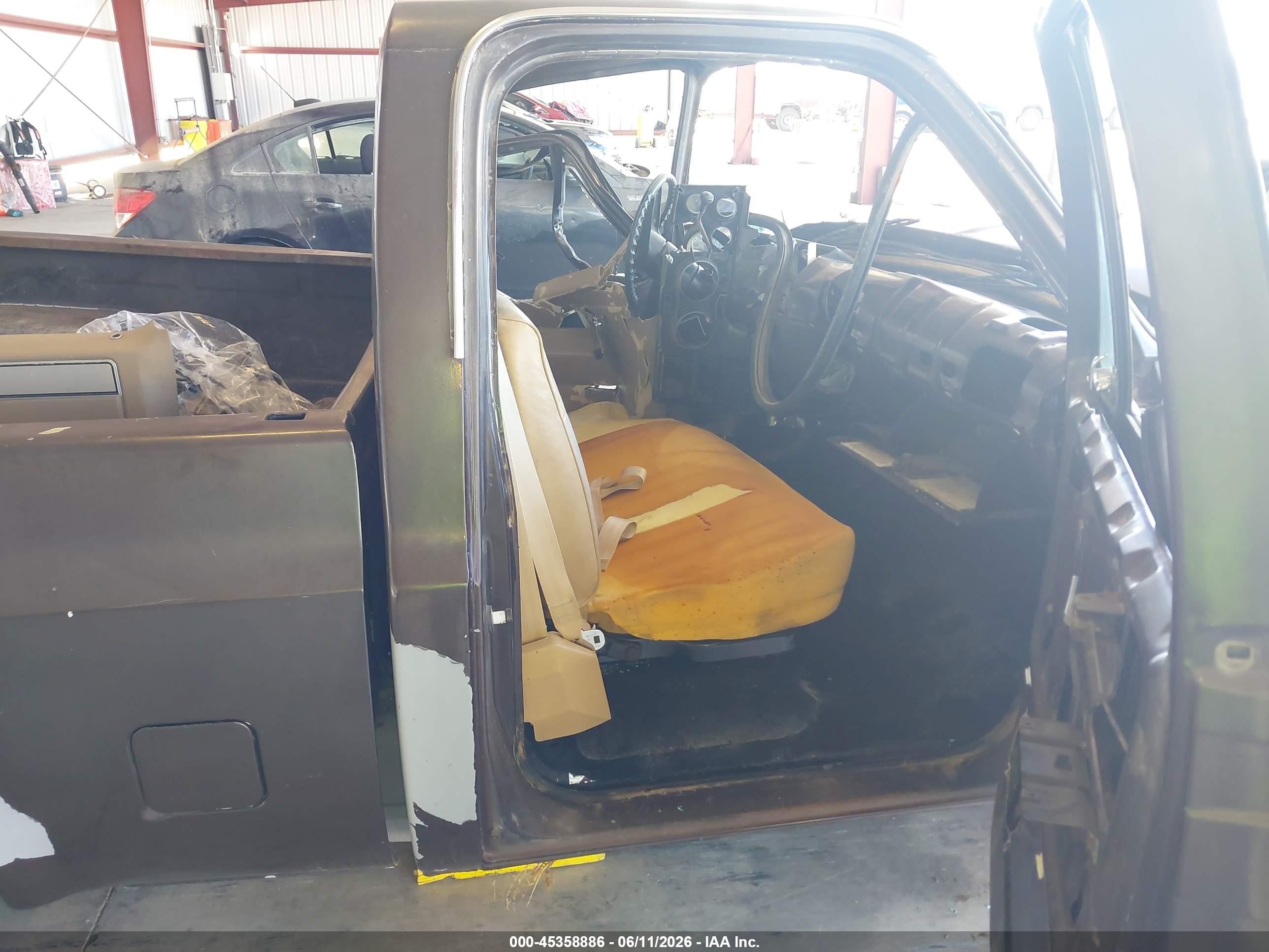 1985 Chevrolet C10   Brown vin: 1GCEC14F6FJ183165