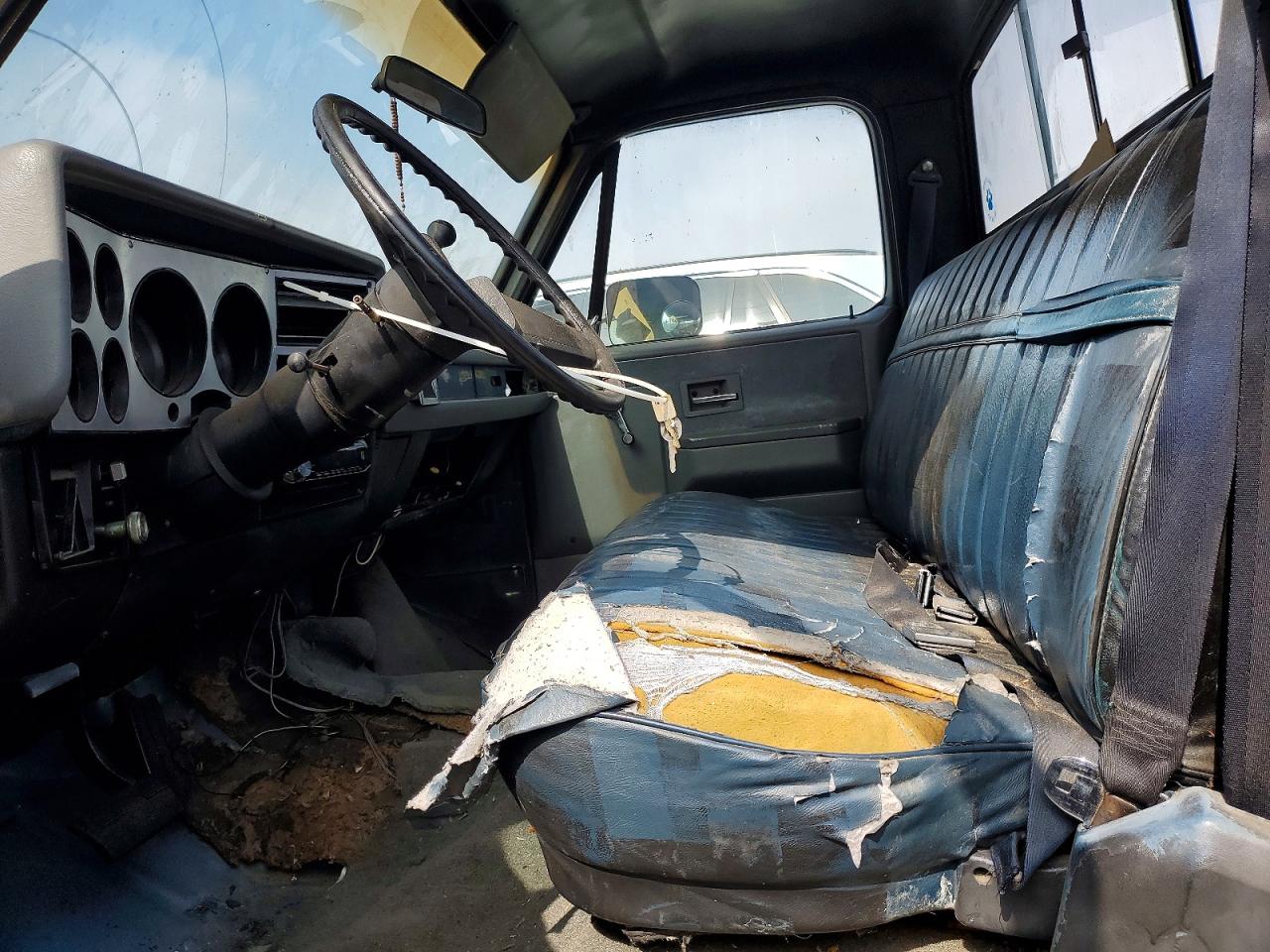 1982 Chevrolet C10 Синий vin: 1GCEC14F9CF342162