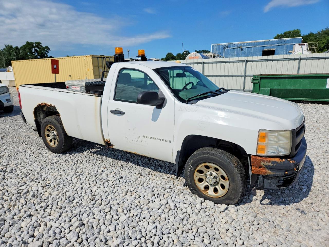 2007 Chevrolet Silverado C1500 White vin: 1GCEC14J17Z633425