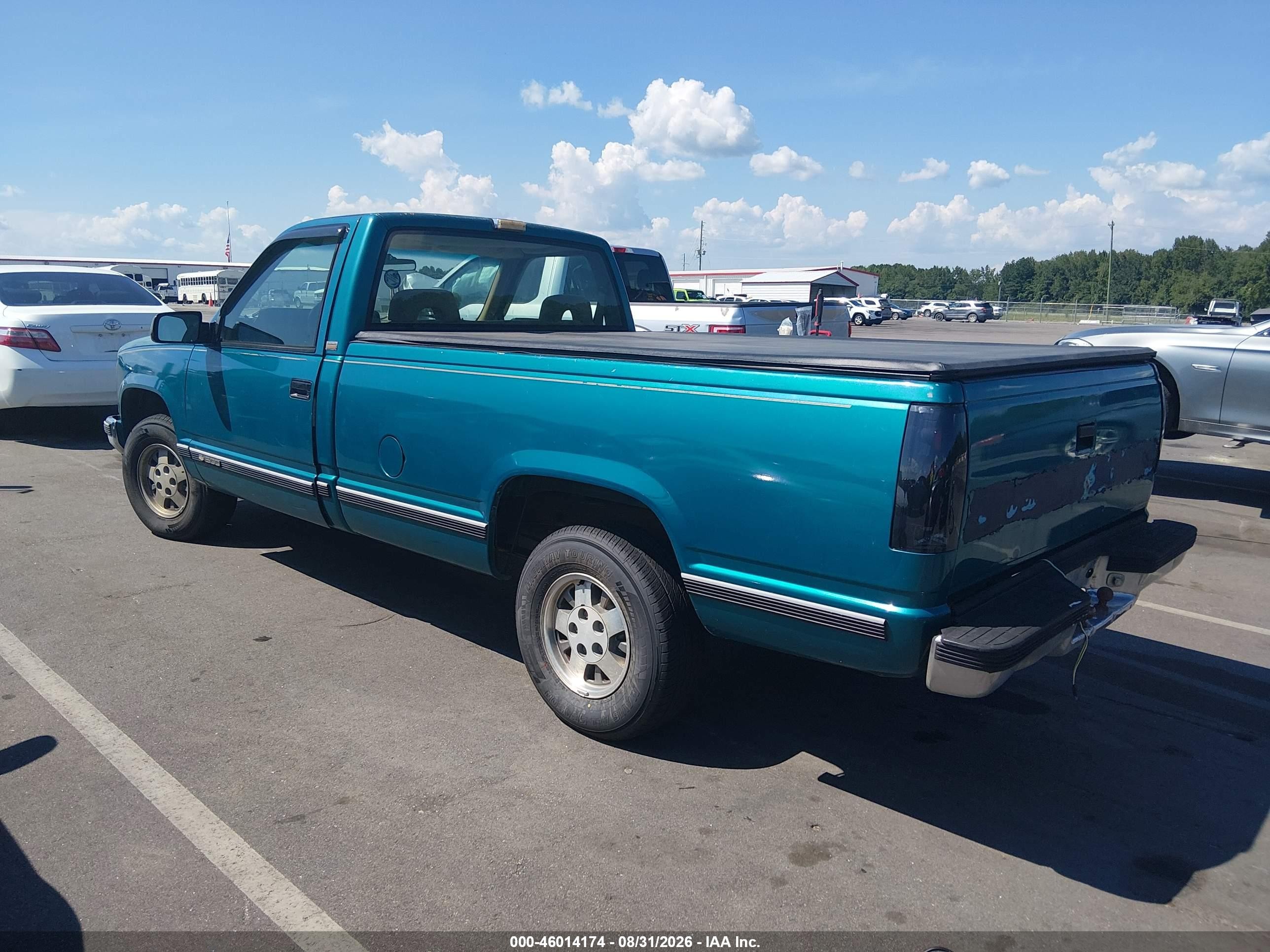 1993 Chevrolet Gmt-400 C1500 Turquoise vin: 1GCEC14K2PE177211