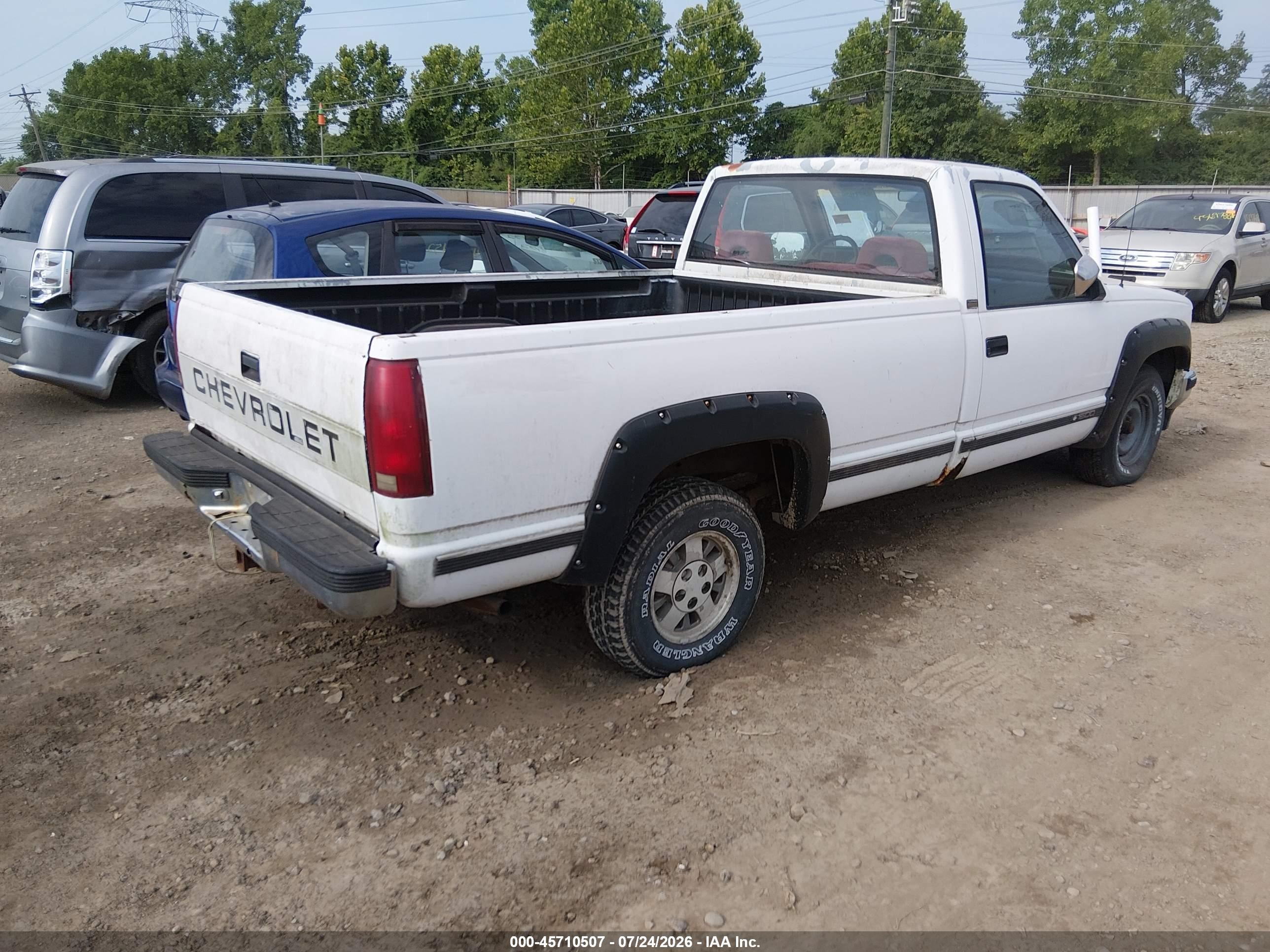 1992 Chevrolet Gmt-400 C1500 White vin: 1GCEC14K6NE138683