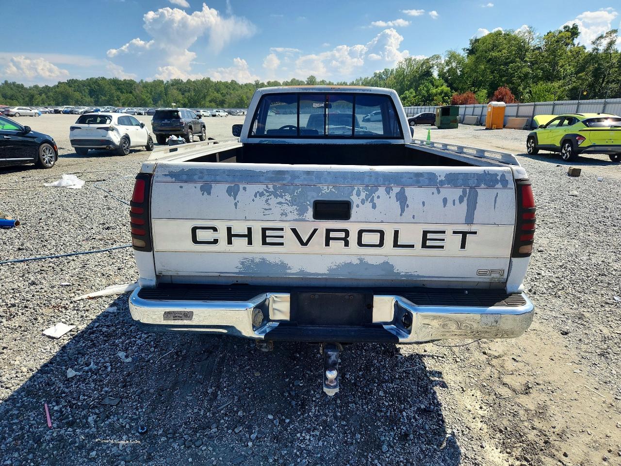 1991 Chevrolet Gmt-400 C1500 White vin: 1GCEC14K9ME218350