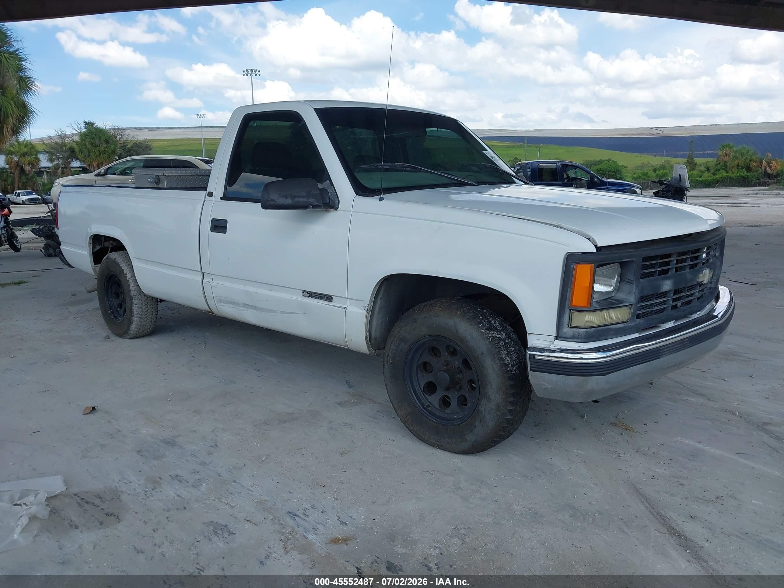 1GCEC14M0VZ208186