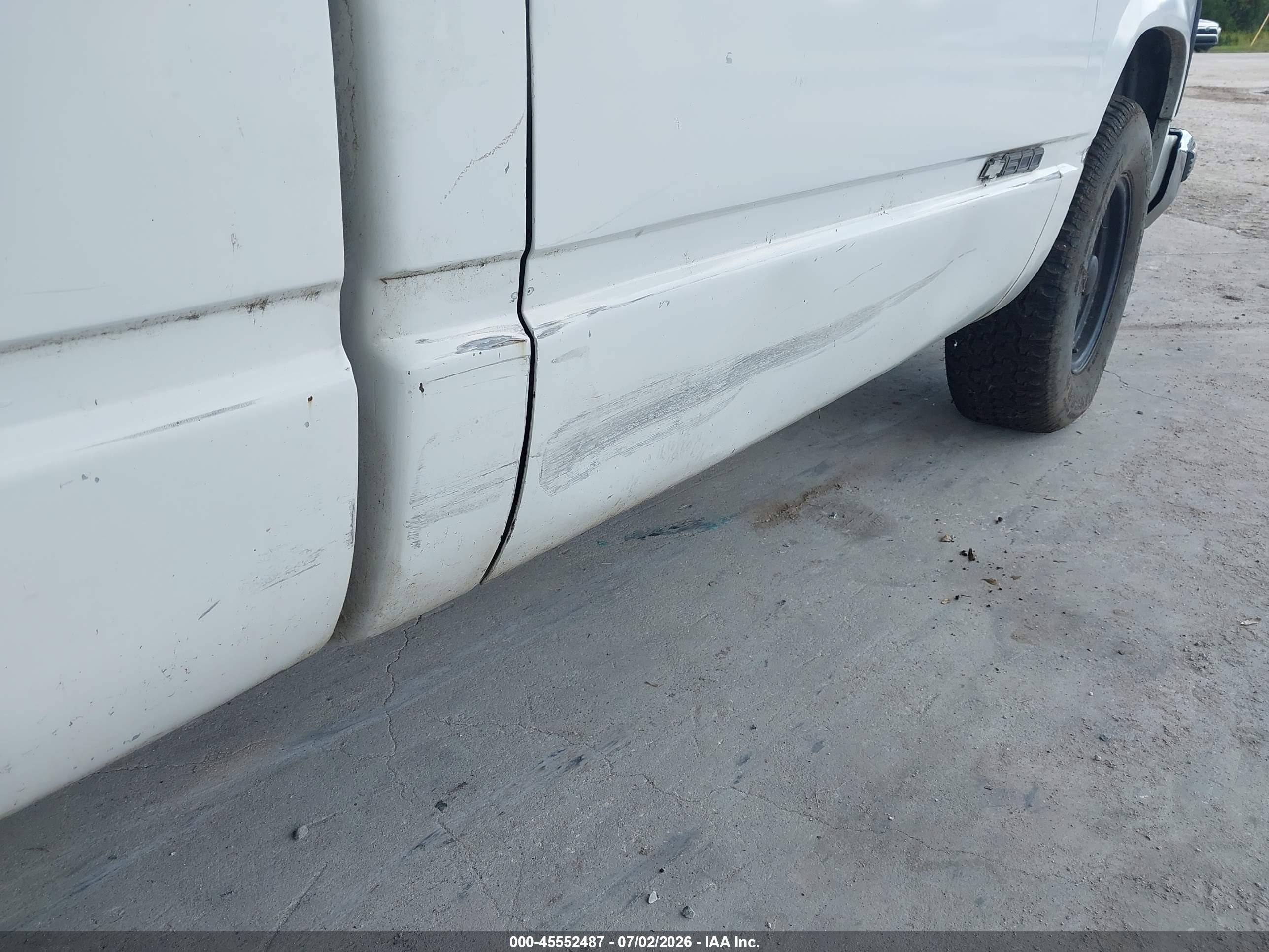 1997 Chevrolet C/k 1500 Fleetside White vin: 1GCEC14M0VZ208186