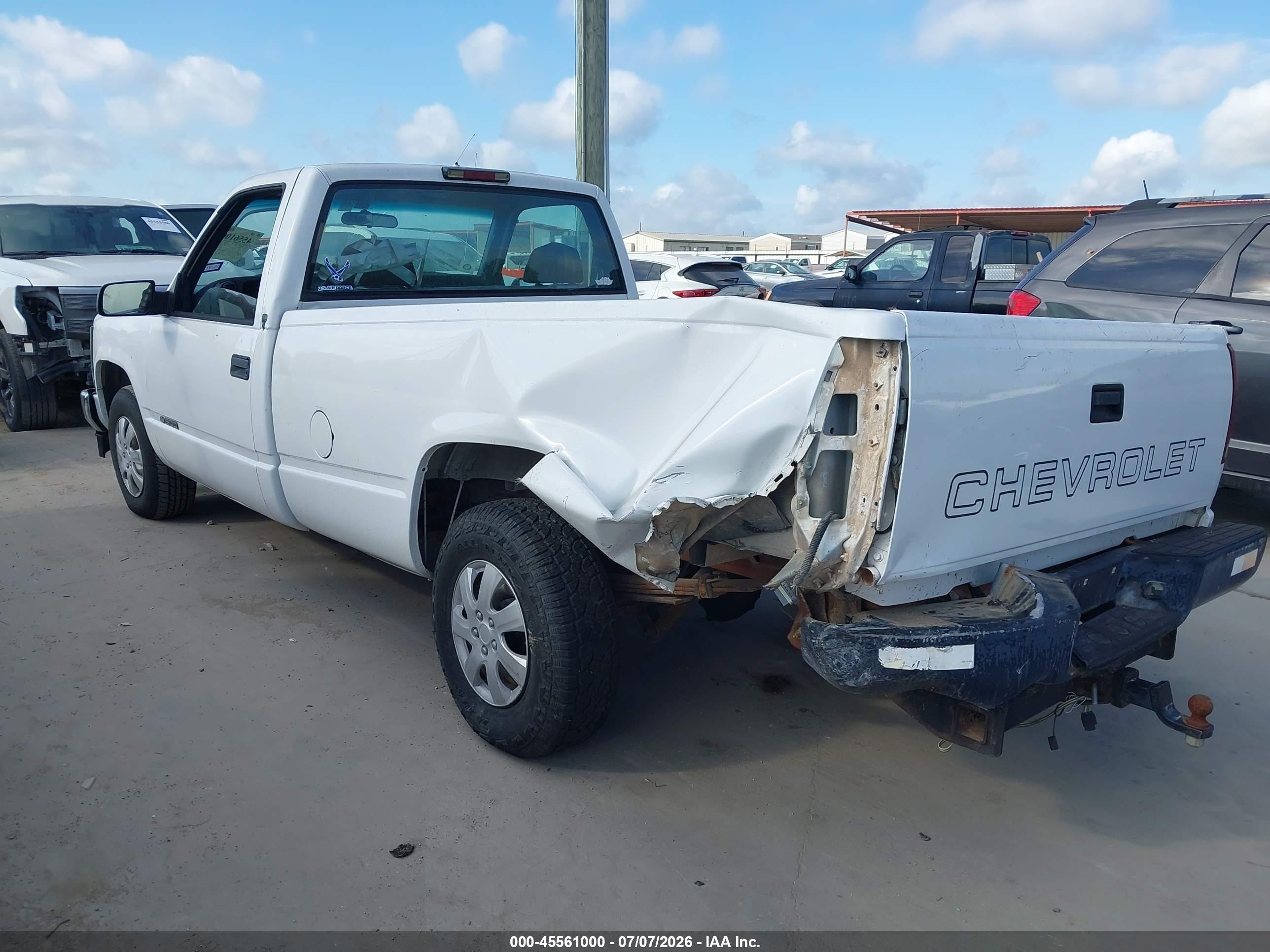 1998 Chevrolet C/k 1500 Fleetside White vin: 1GCEC14M0WZ211915