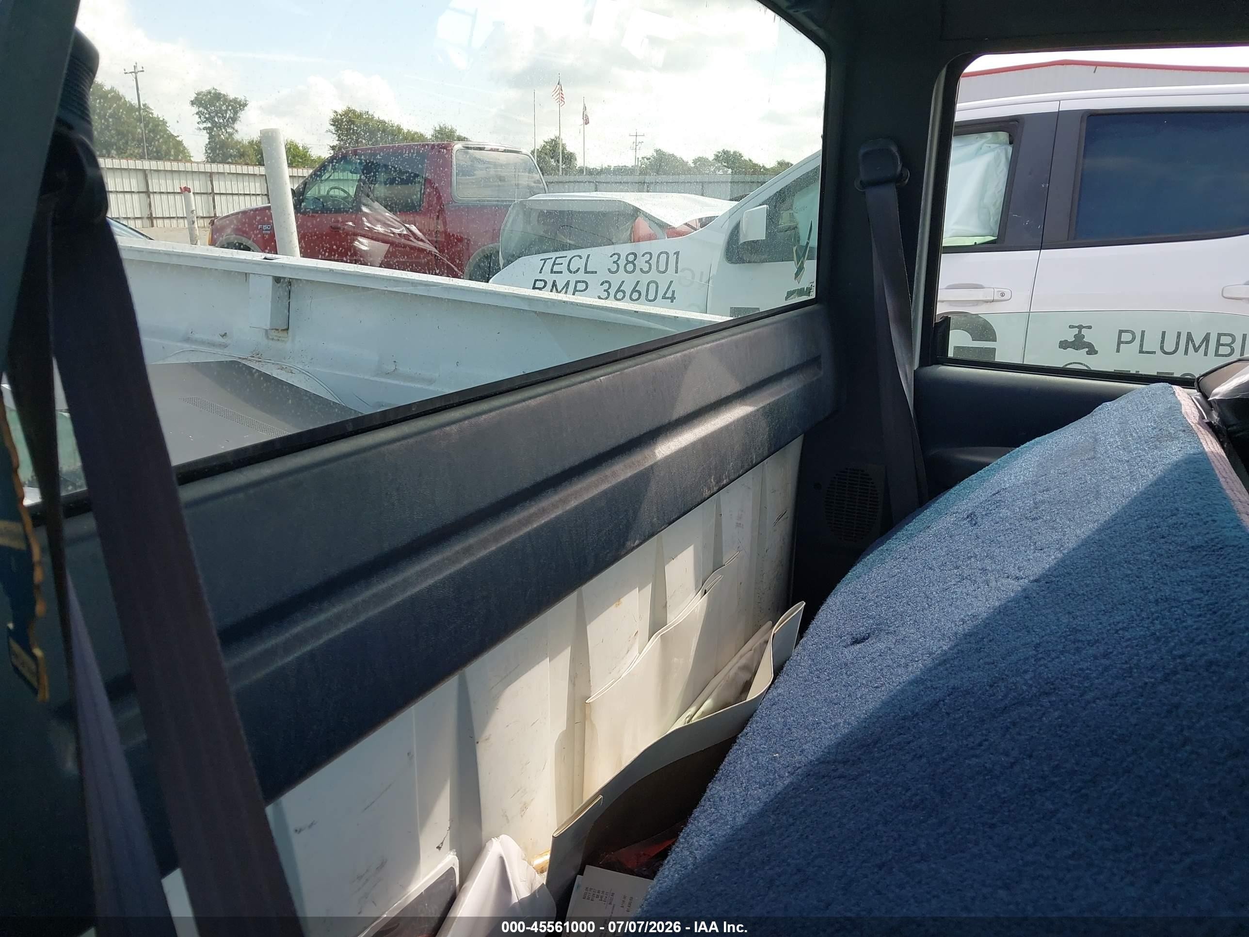 1998 Chevrolet C/k 1500 Fleetside White vin: 1GCEC14M0WZ211915