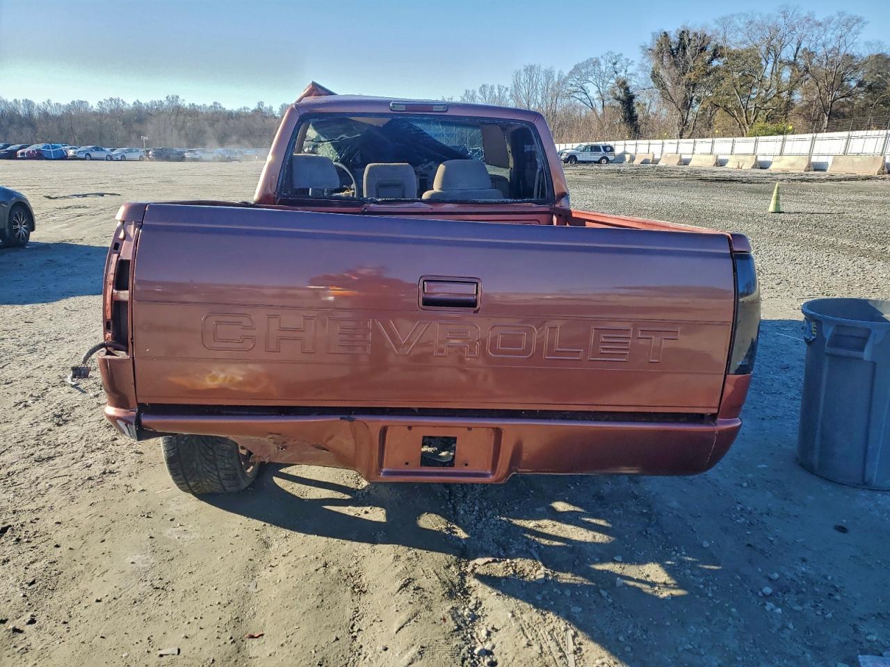1997 Chevrolet Gmt-400 C1500 Коричневый vin: 1GCEC14M8VZ167886
