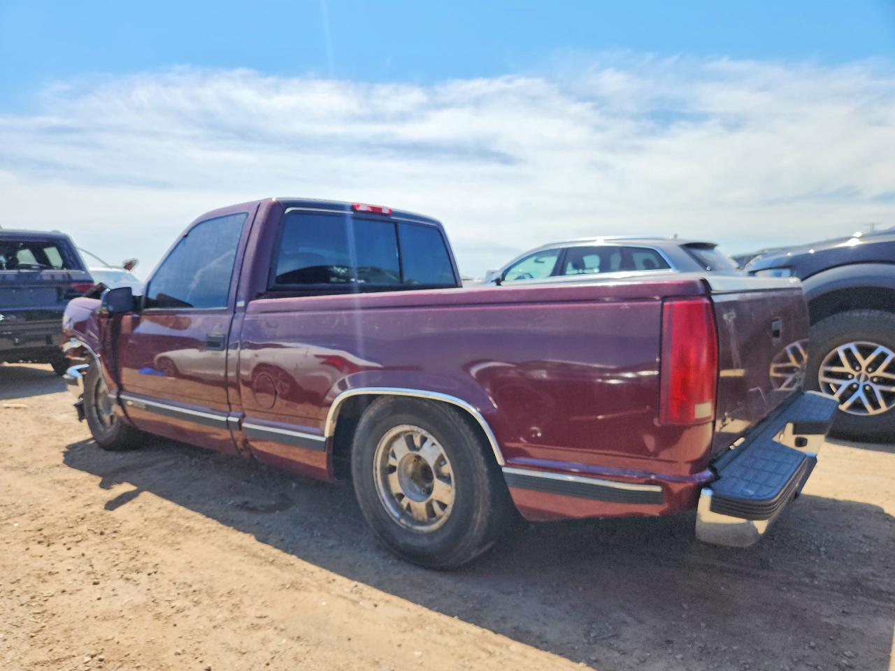 1998 Chevrolet Gmt-400 C1500 Maroon vin: 1GCEC14R4WZ197691