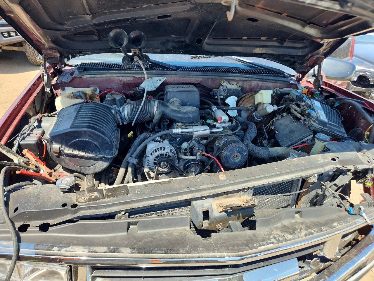 1998 Chevrolet Gmt-400 C1500 Maroon vin: 1GCEC14R4WZ197691